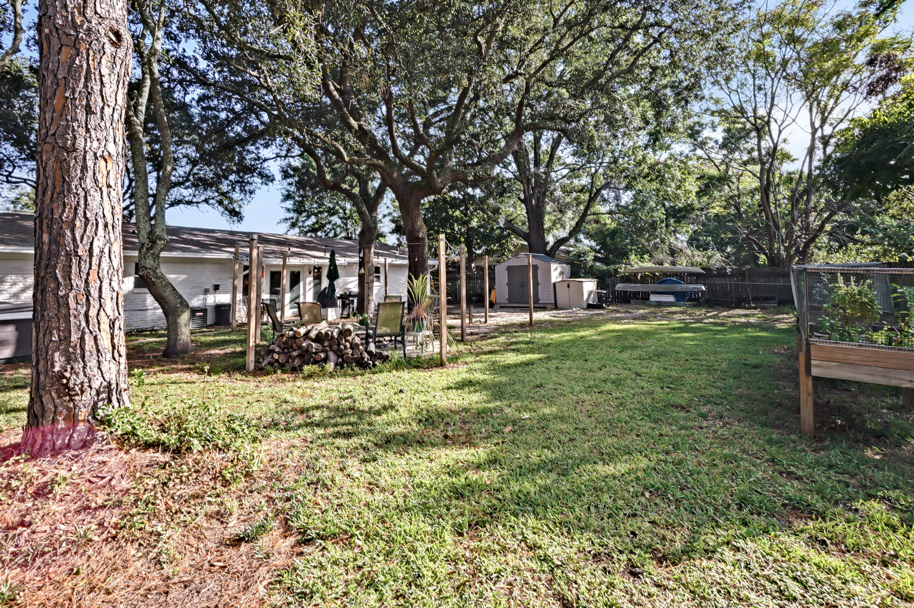 MIRAMAR ESTATES - Residential