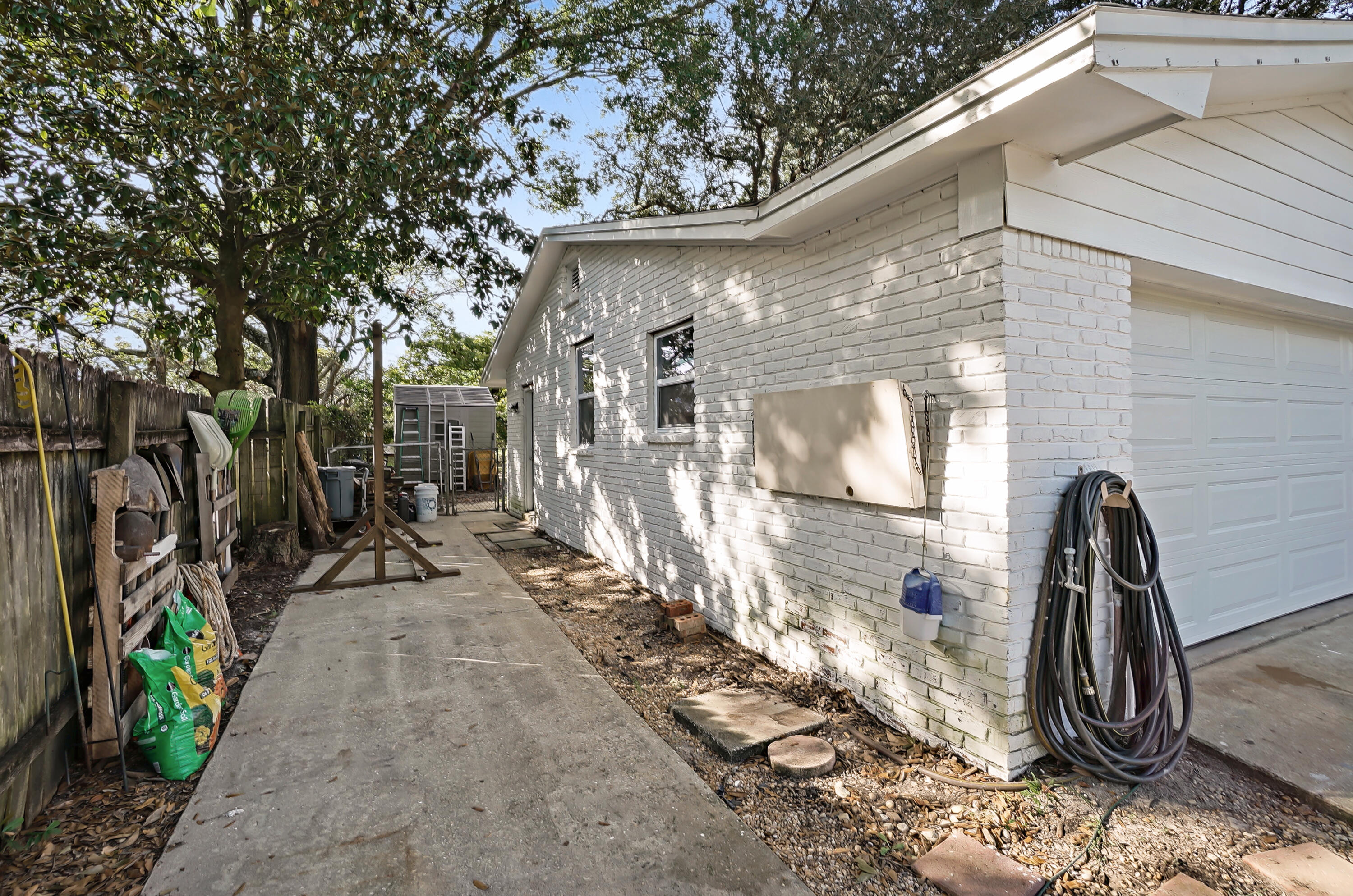 MIRAMAR ESTATES - Residential