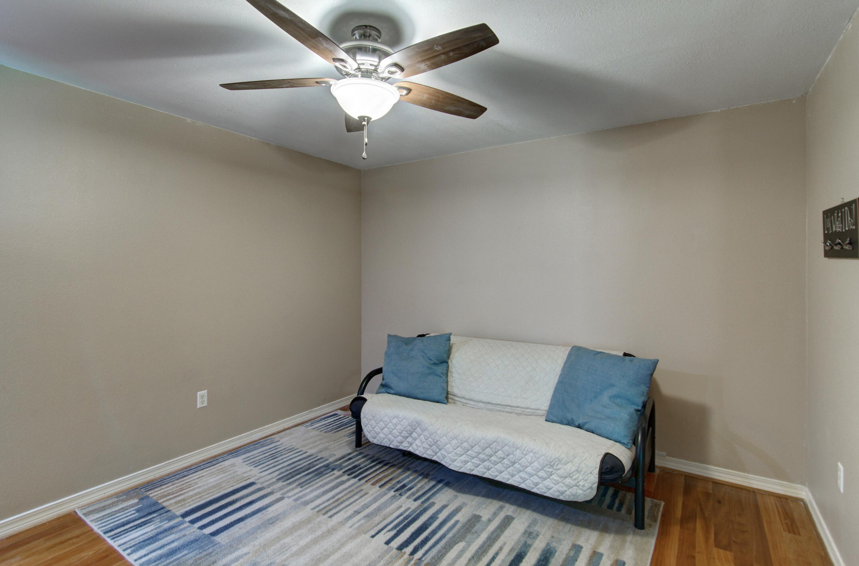 CREETWOODS - Residential