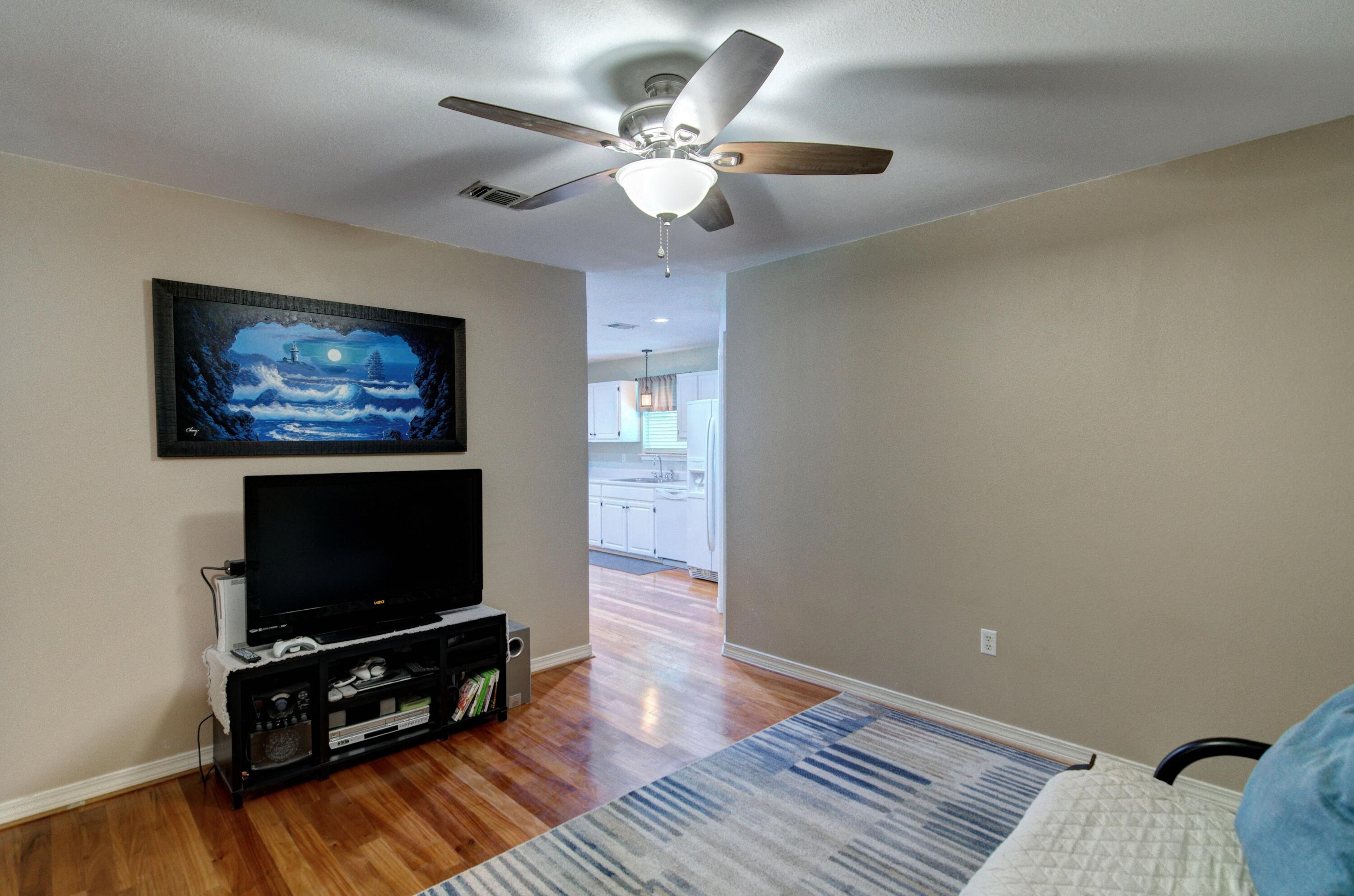 CREETWOODS - Residential