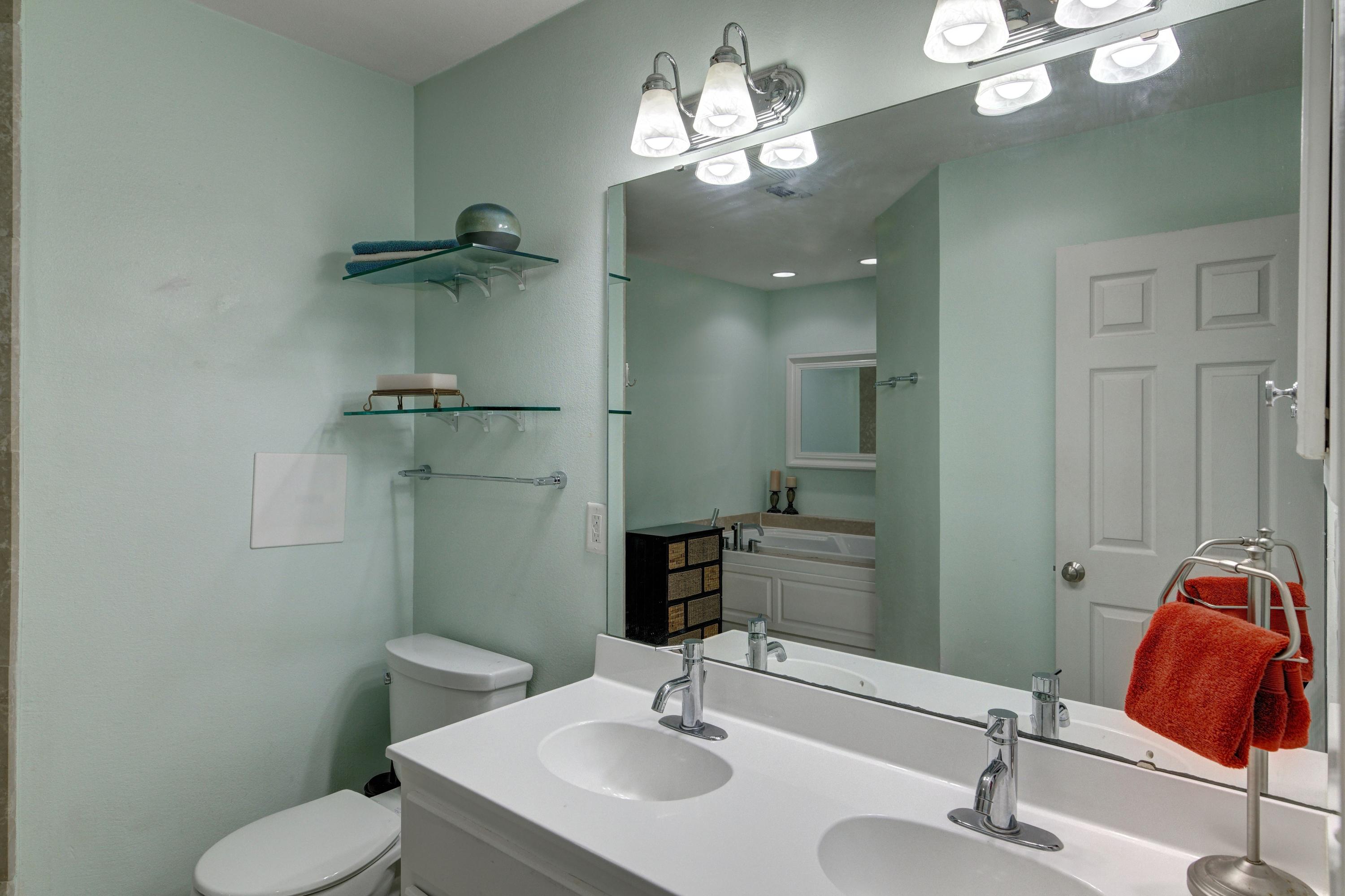 CREETWOODS - Residential