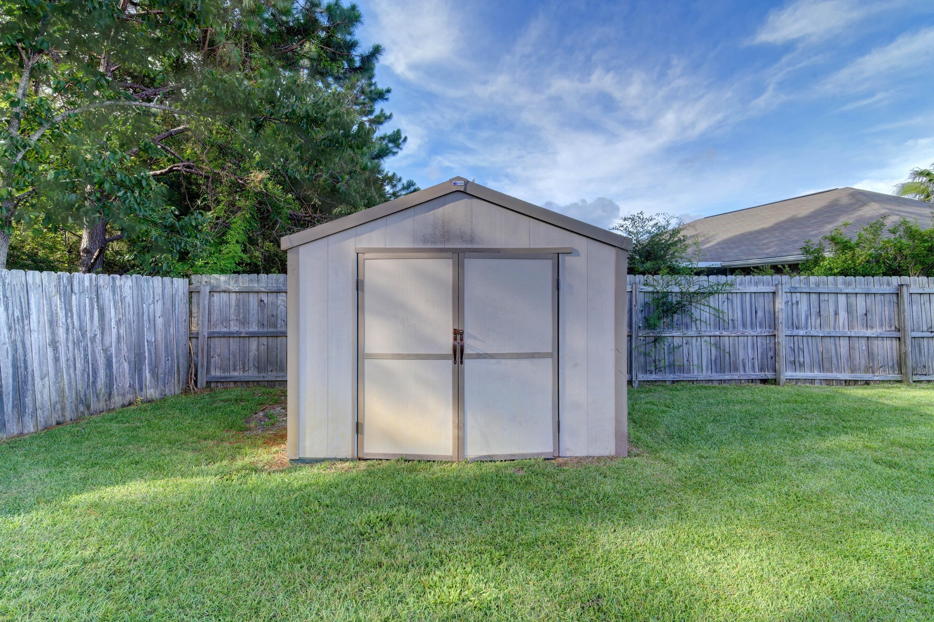 CREETWOODS - Residential