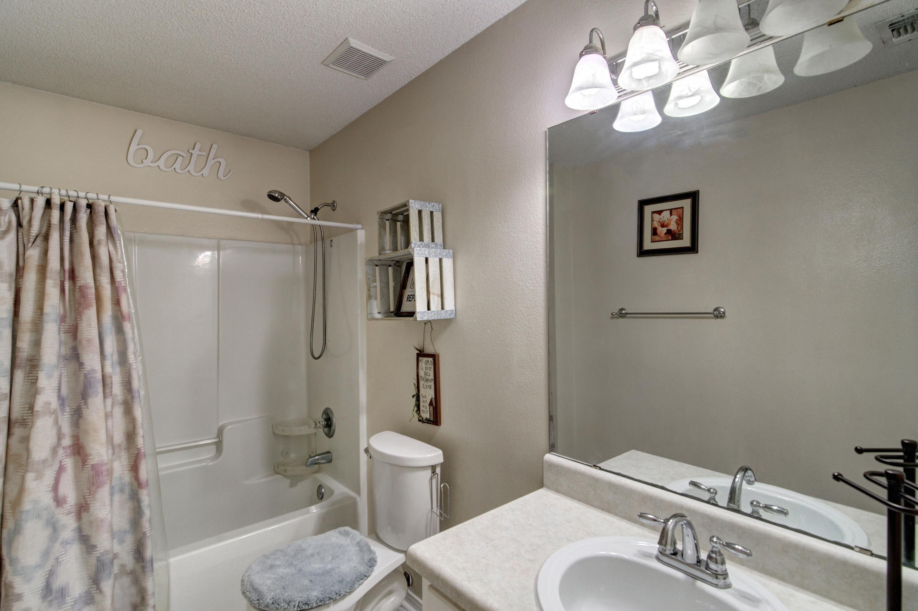 CREETWOODS - Residential