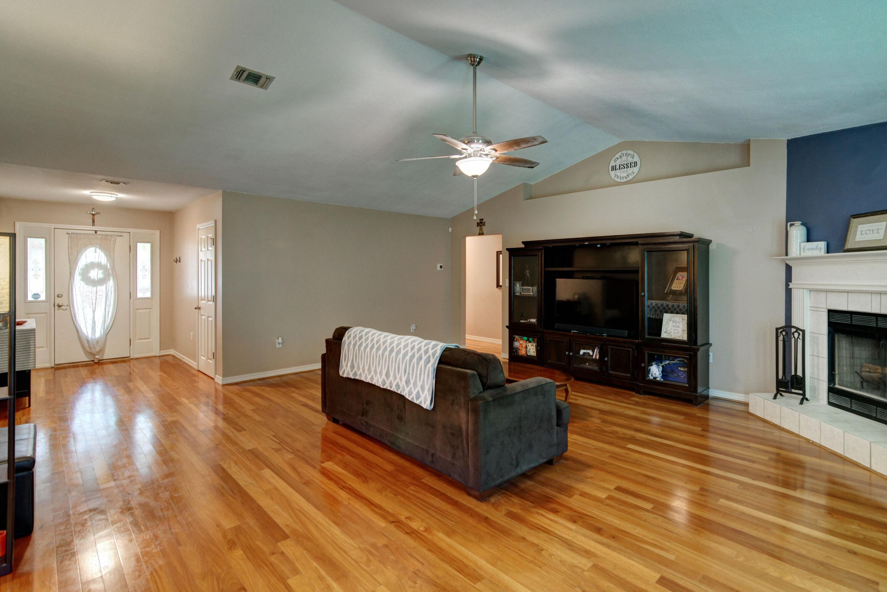 CREETWOODS - Residential