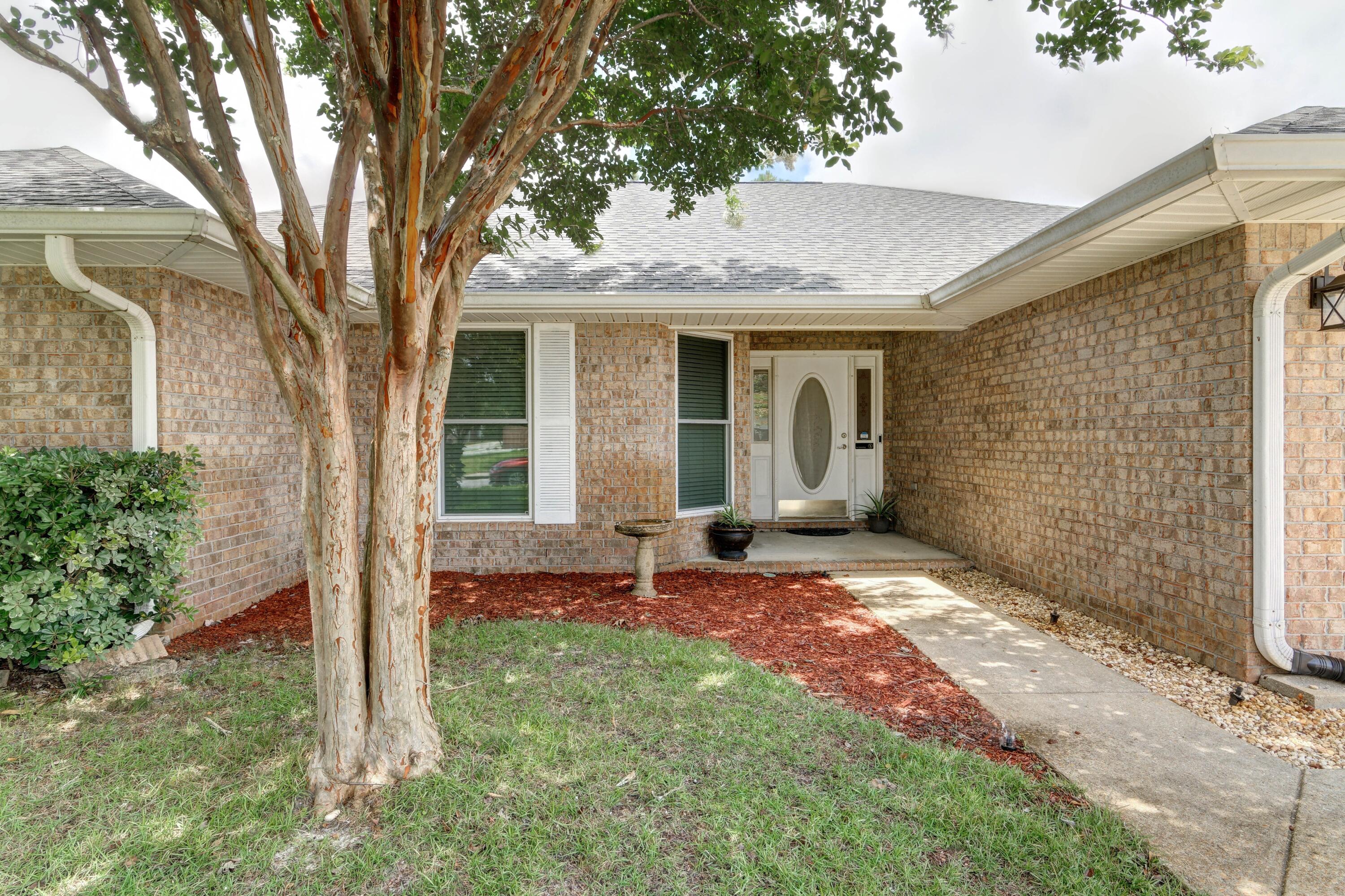 CREETWOODS - Residential