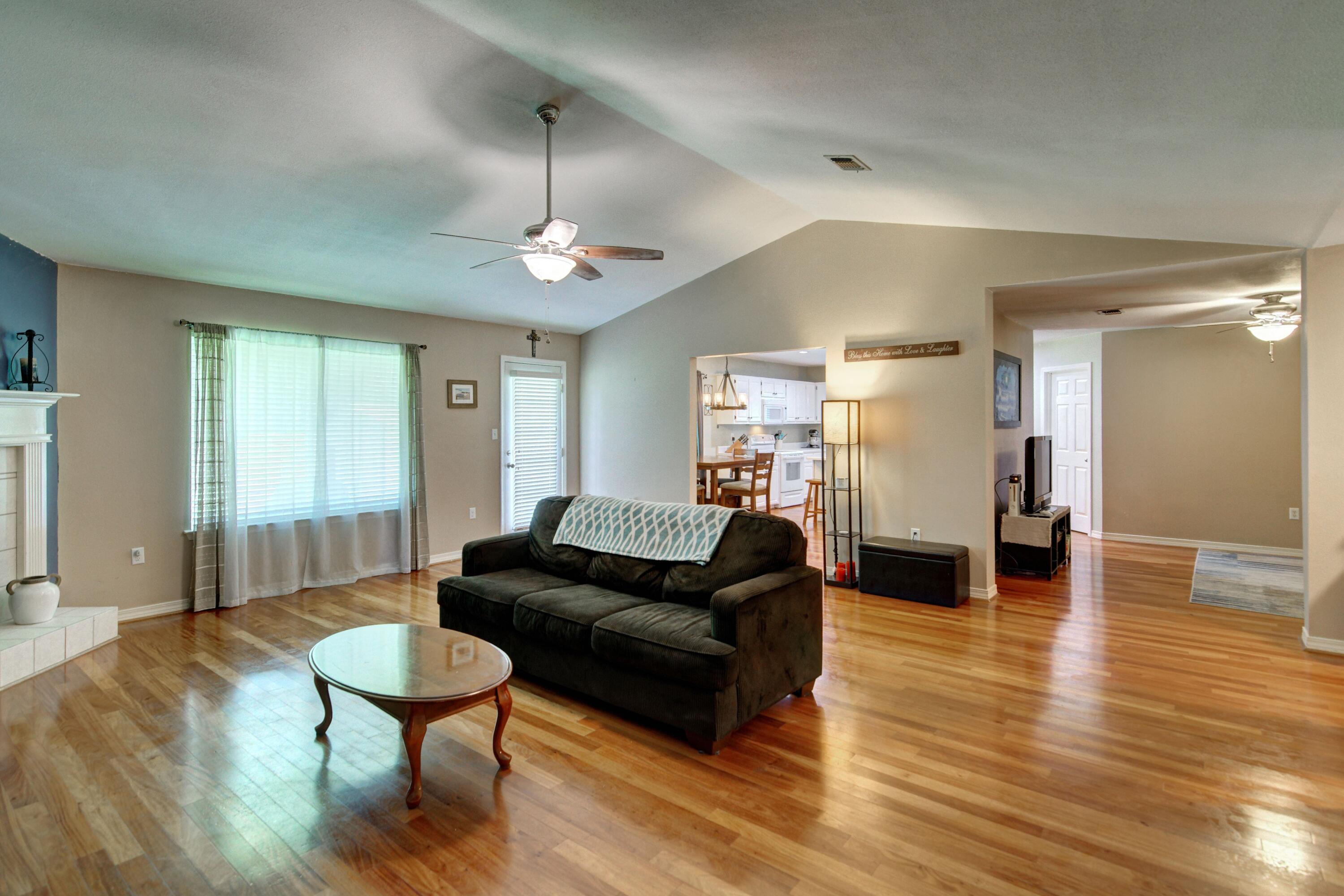 CREETWOODS - Residential