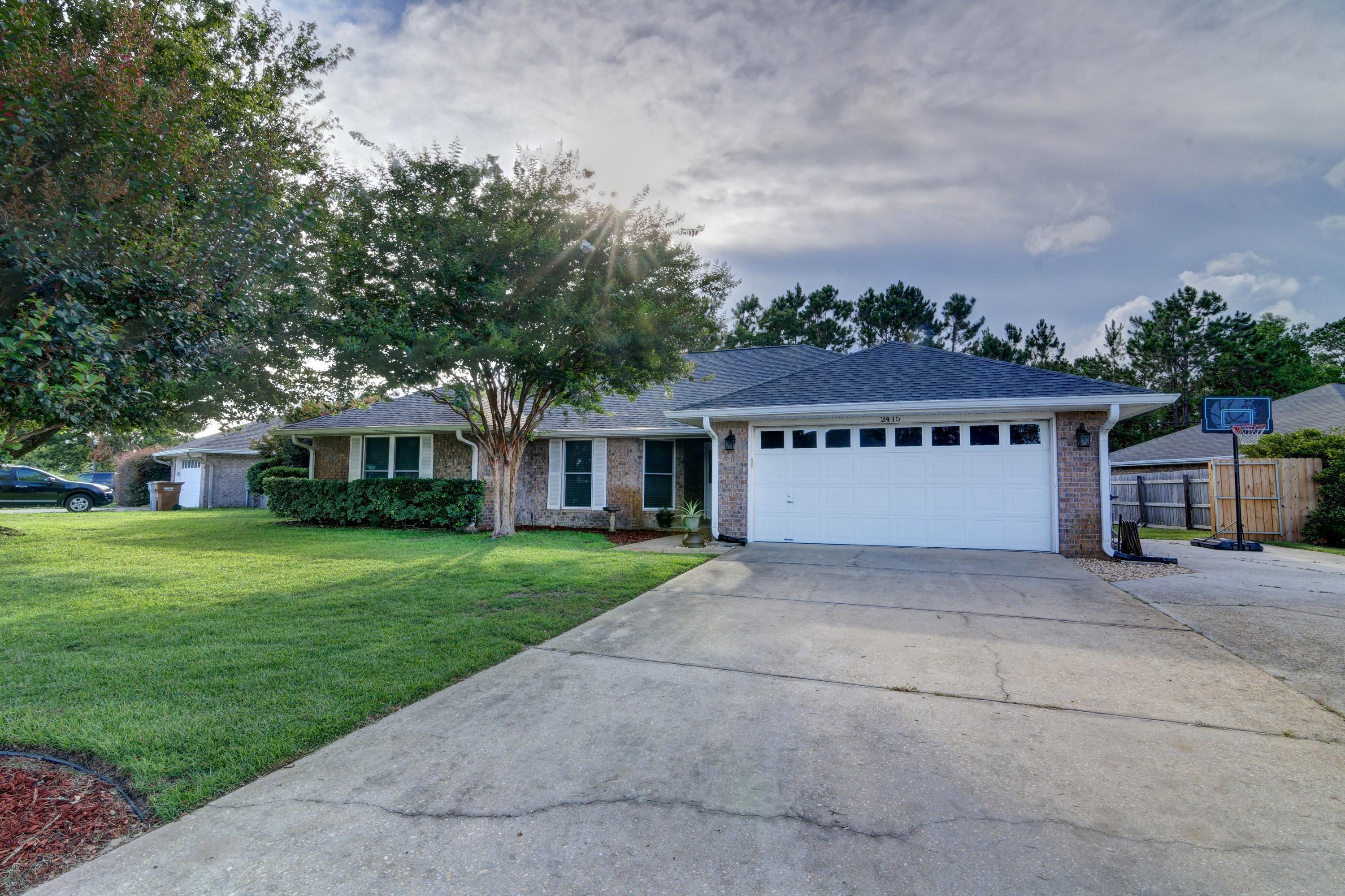 CREETWOODS - Residential