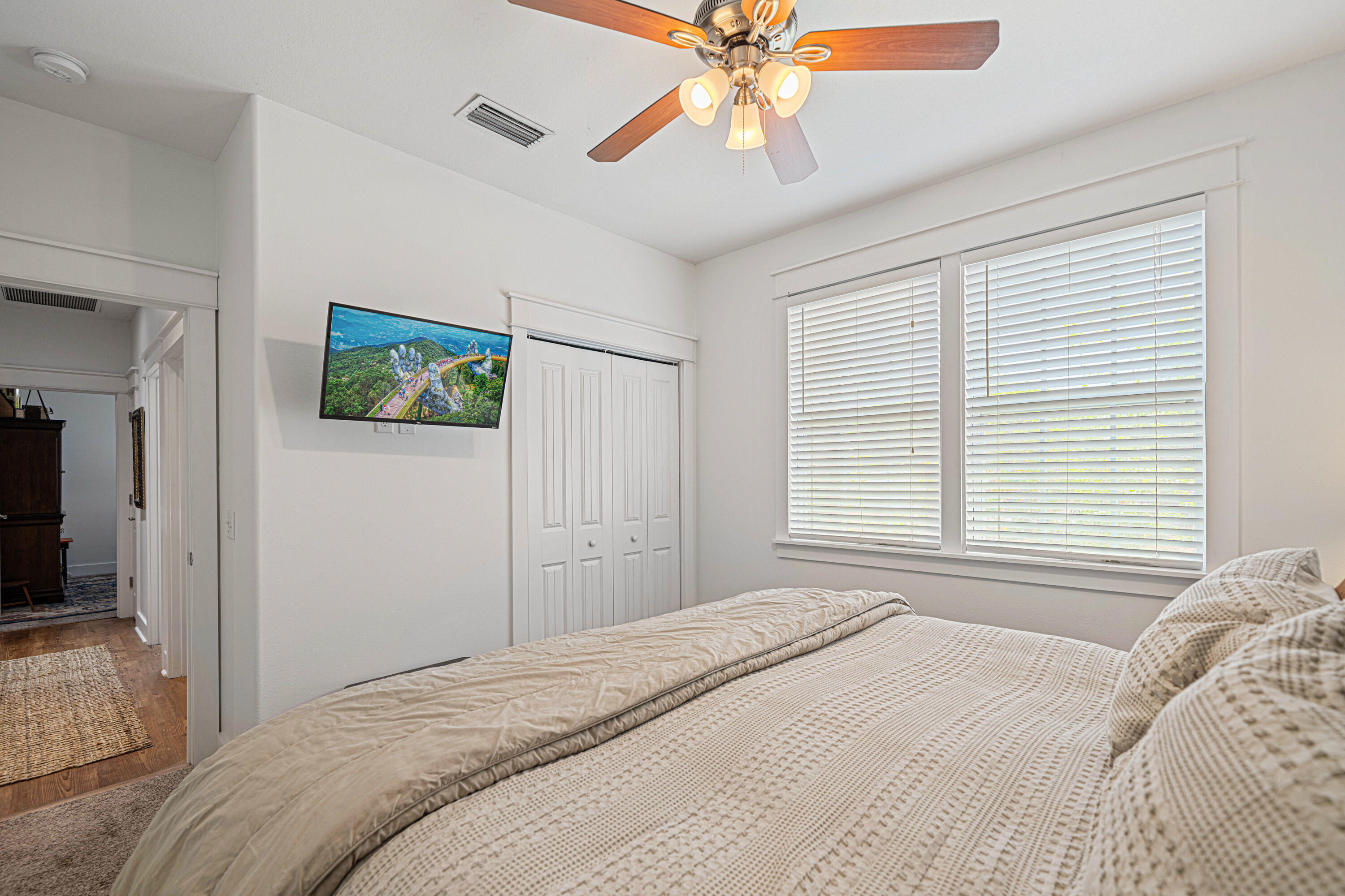 PARADISE GROVE - Residential