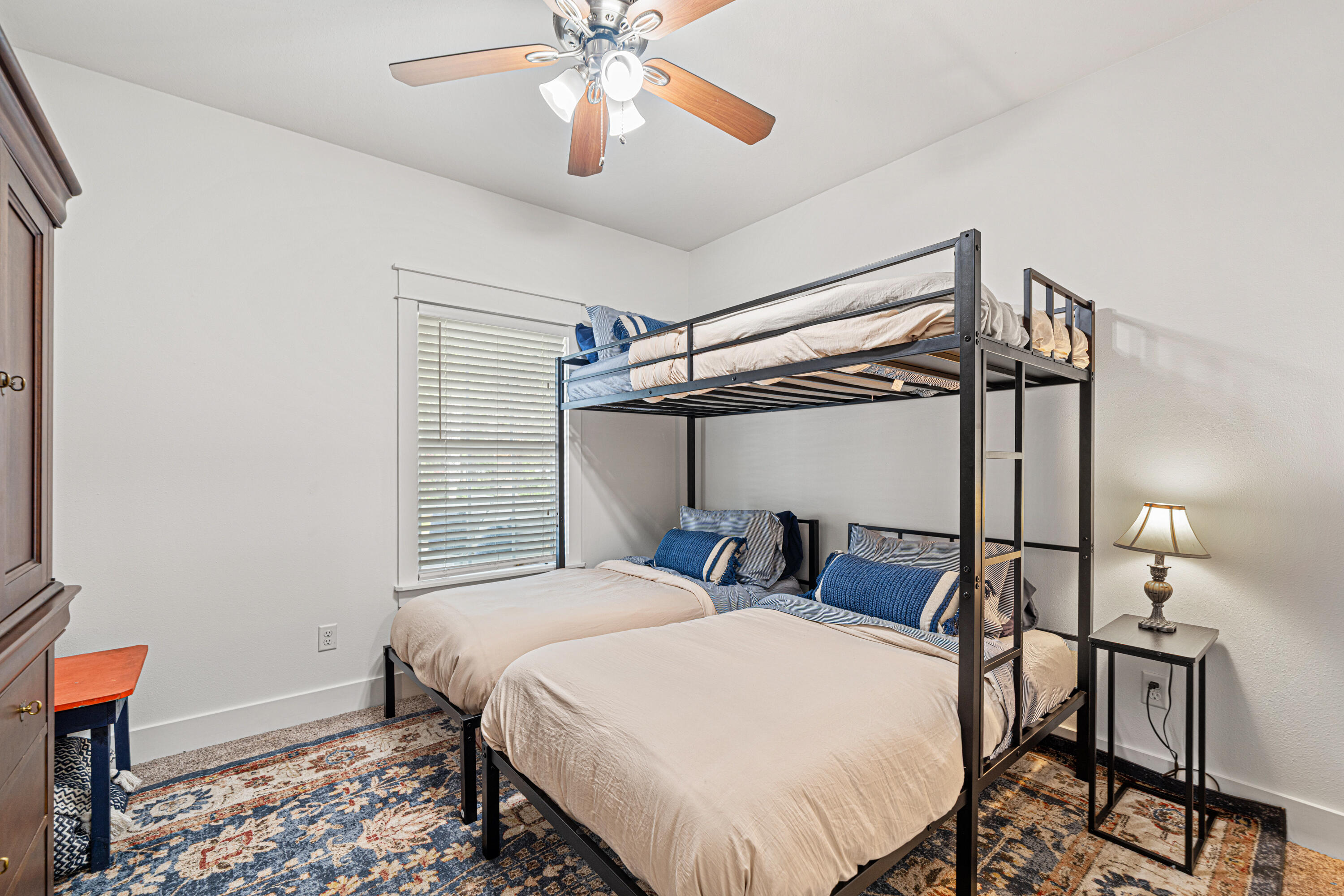 PARADISE GROVE - Residential