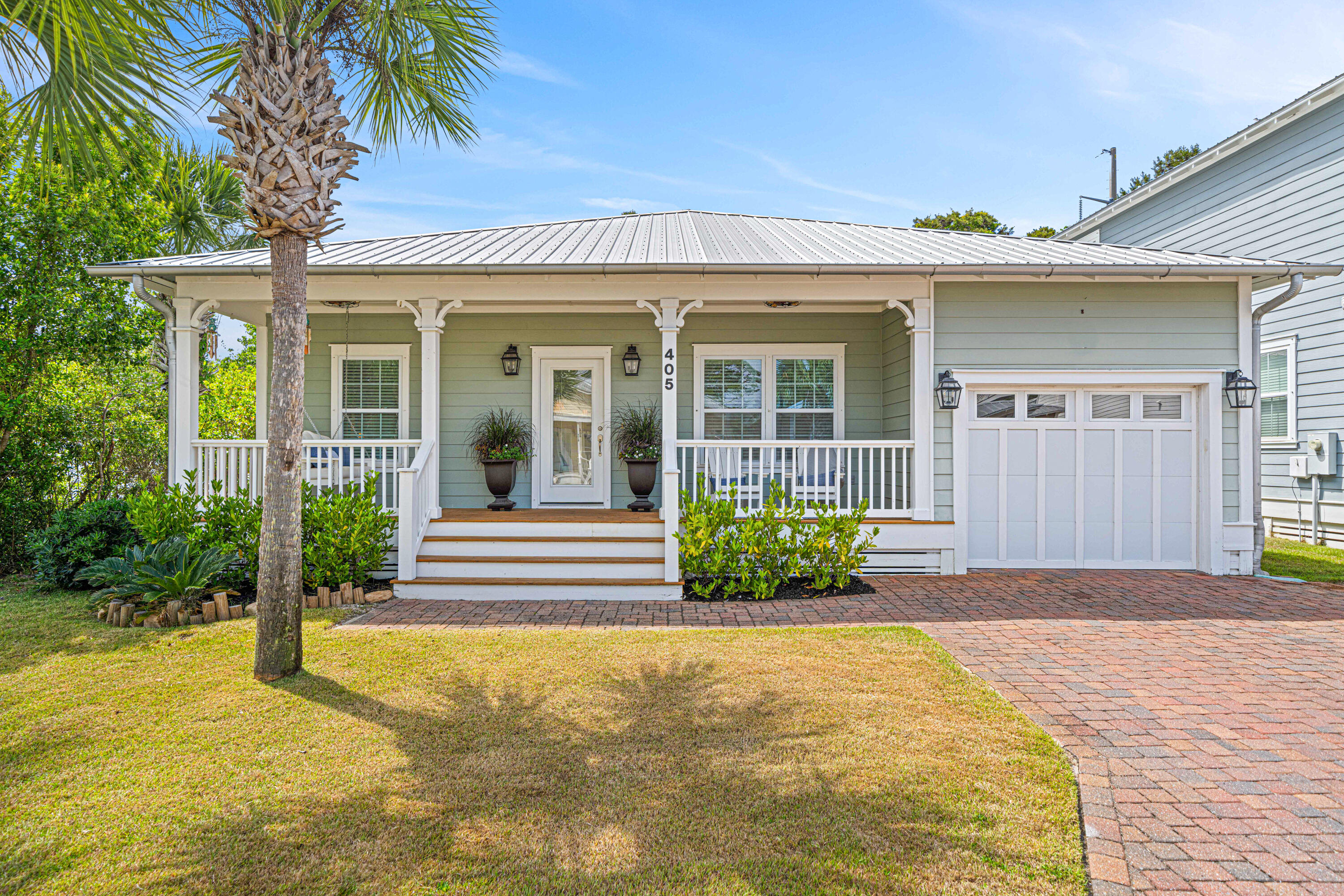 PARADISE GROVE - Residential