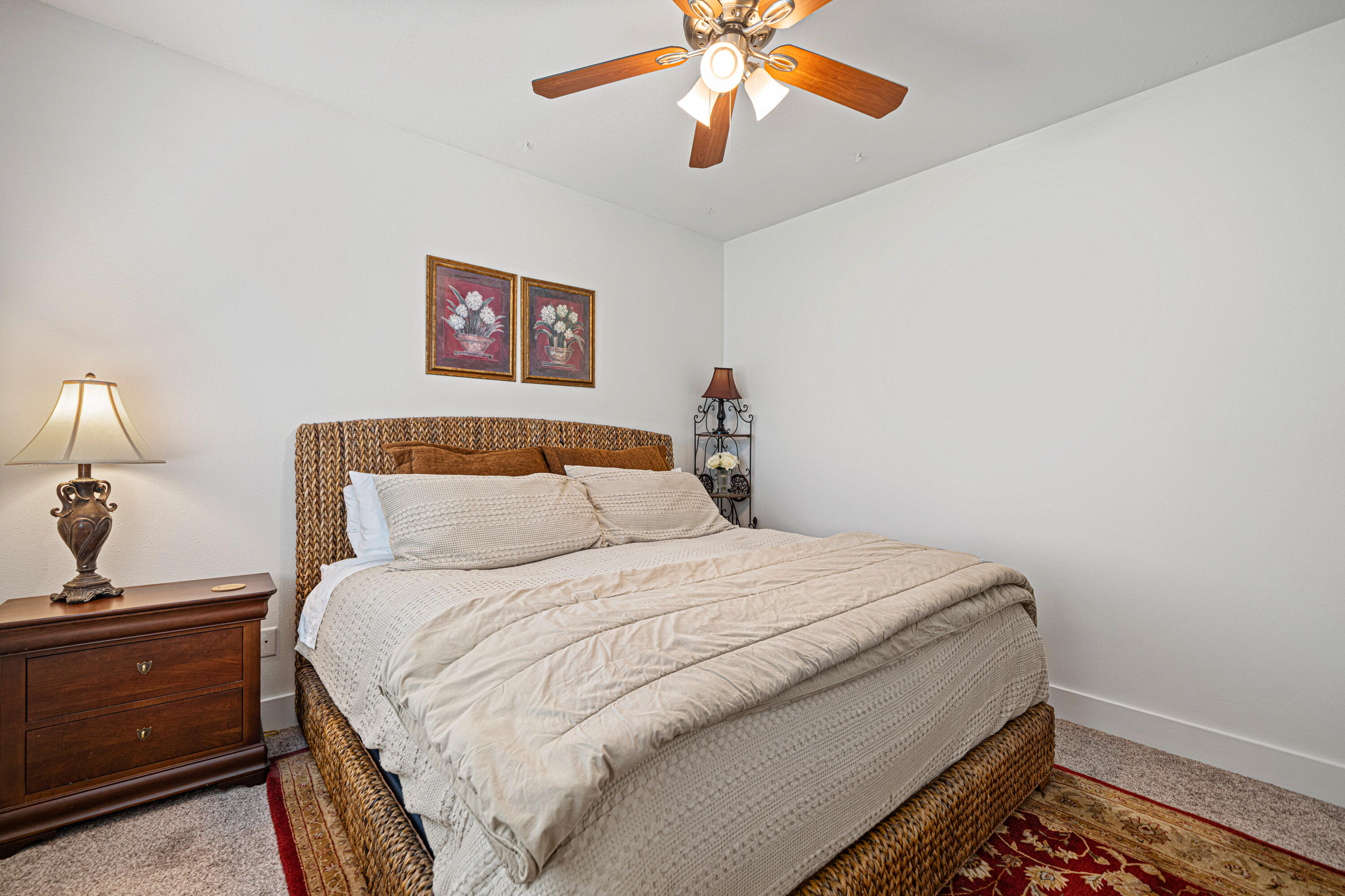 PARADISE GROVE - Residential