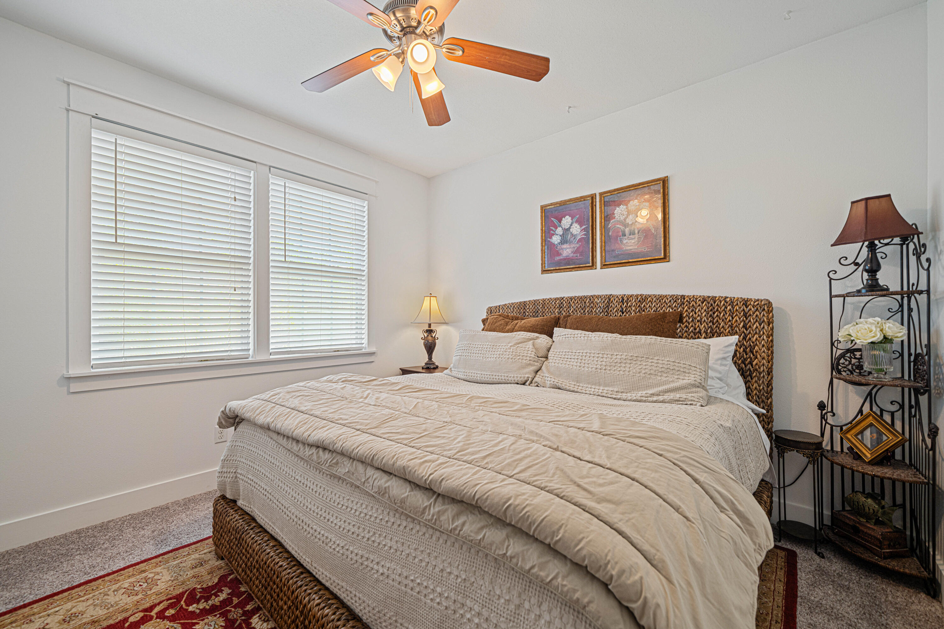 PARADISE GROVE - Residential