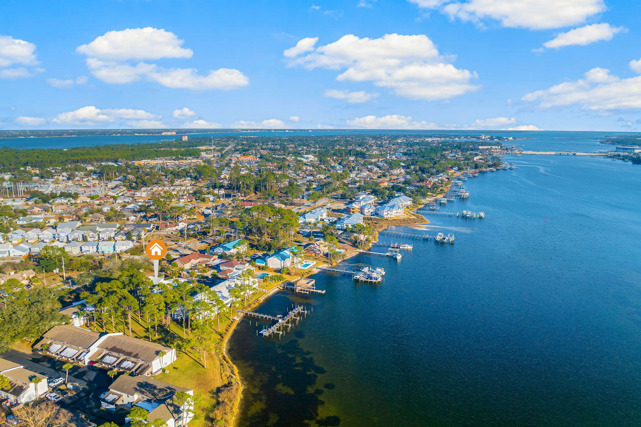 DOCKSIDE NORTH CONDO - Residential