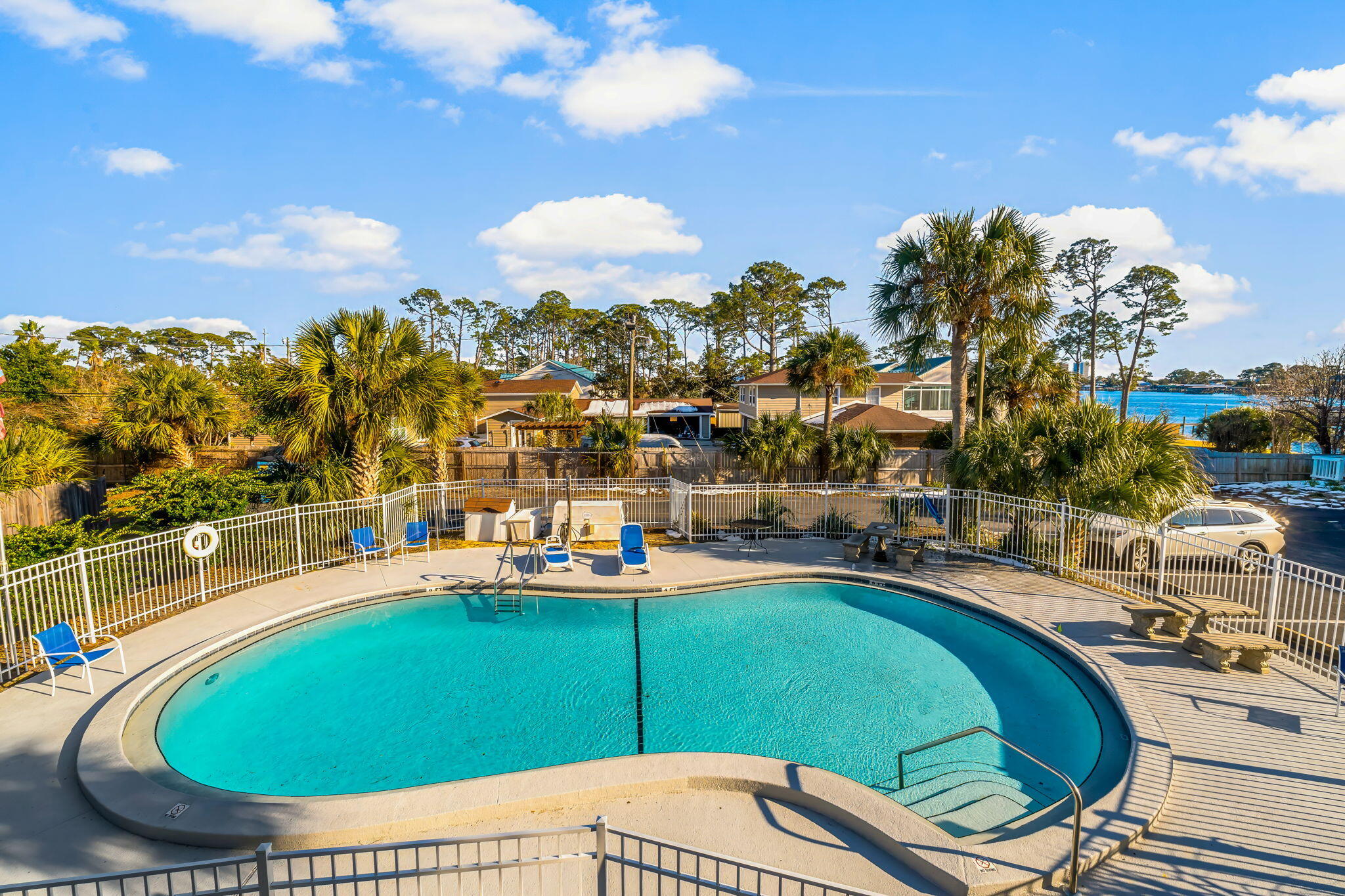 DOCKSIDE NORTH CONDO - Residential