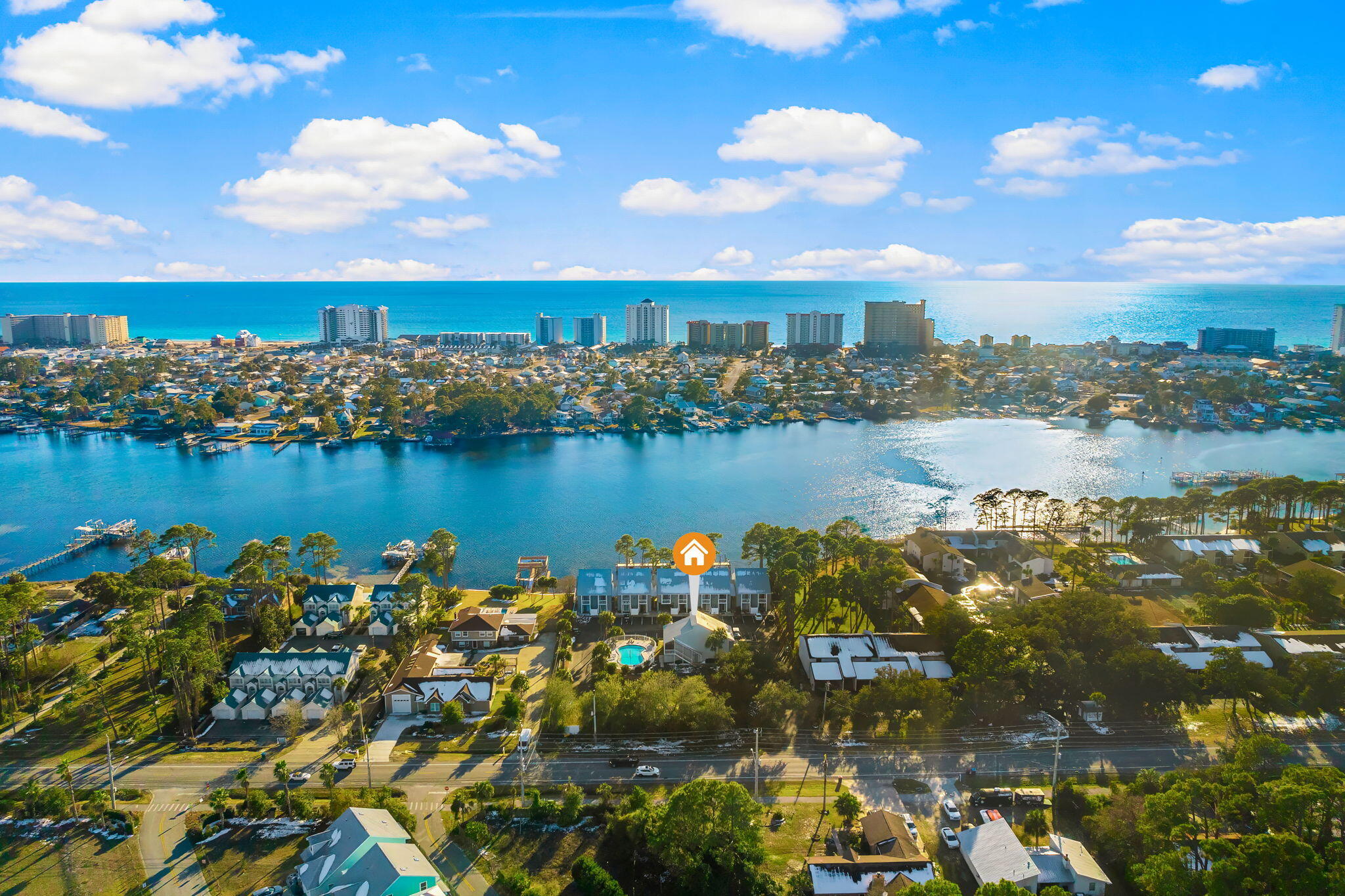 DOCKSIDE NORTH CONDO - Residential