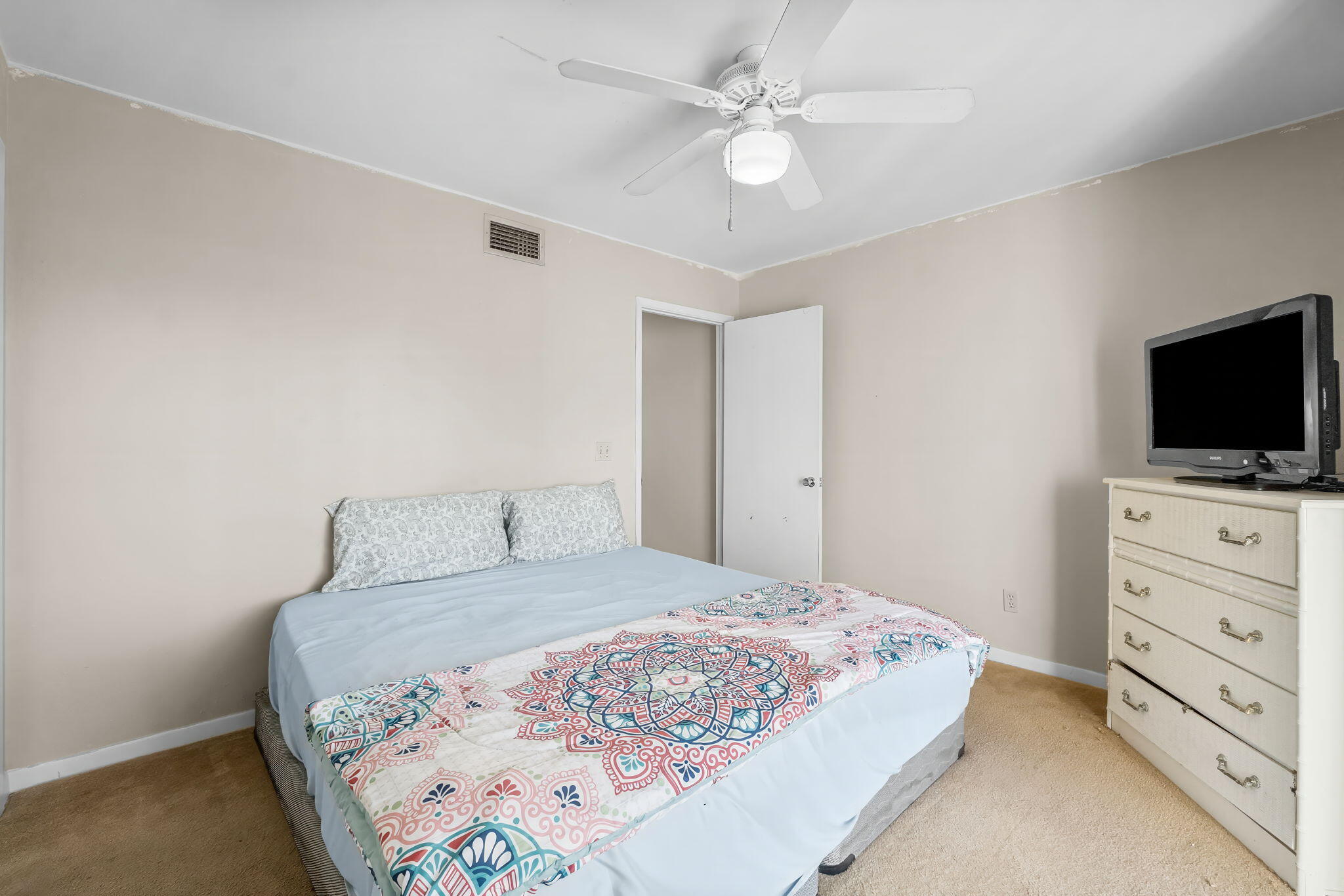 DOCKSIDE NORTH CONDO - Residential