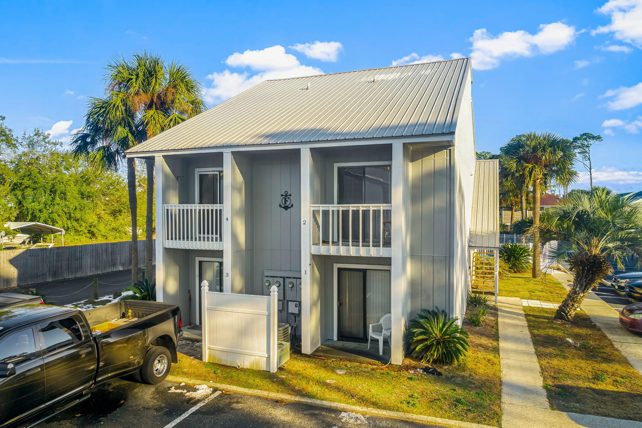 DOCKSIDE NORTH CONDO - Residential