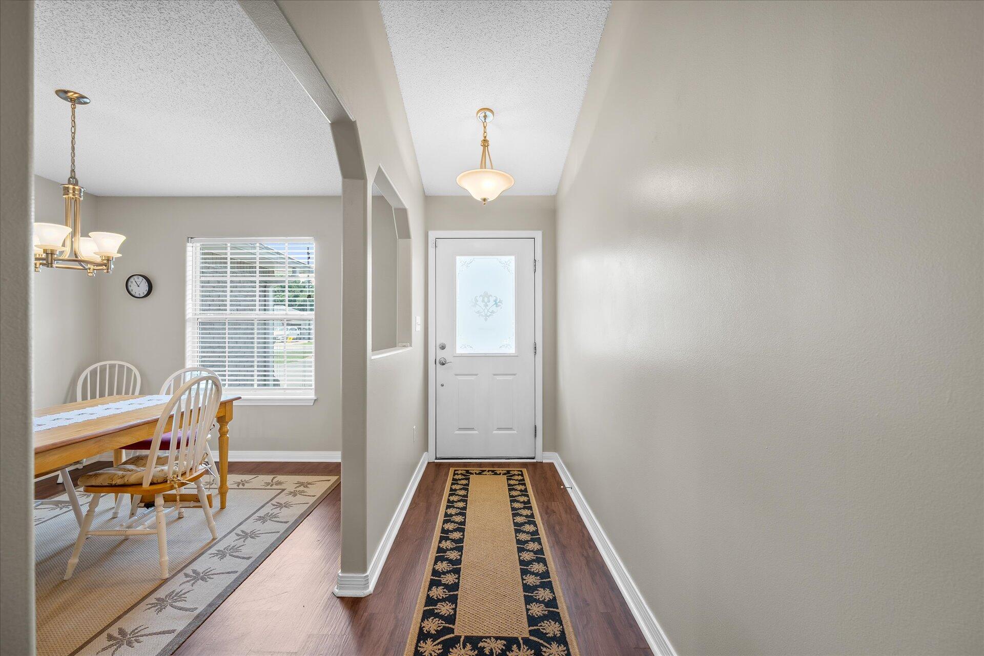 HOLLEY BY THE SEA - Residential