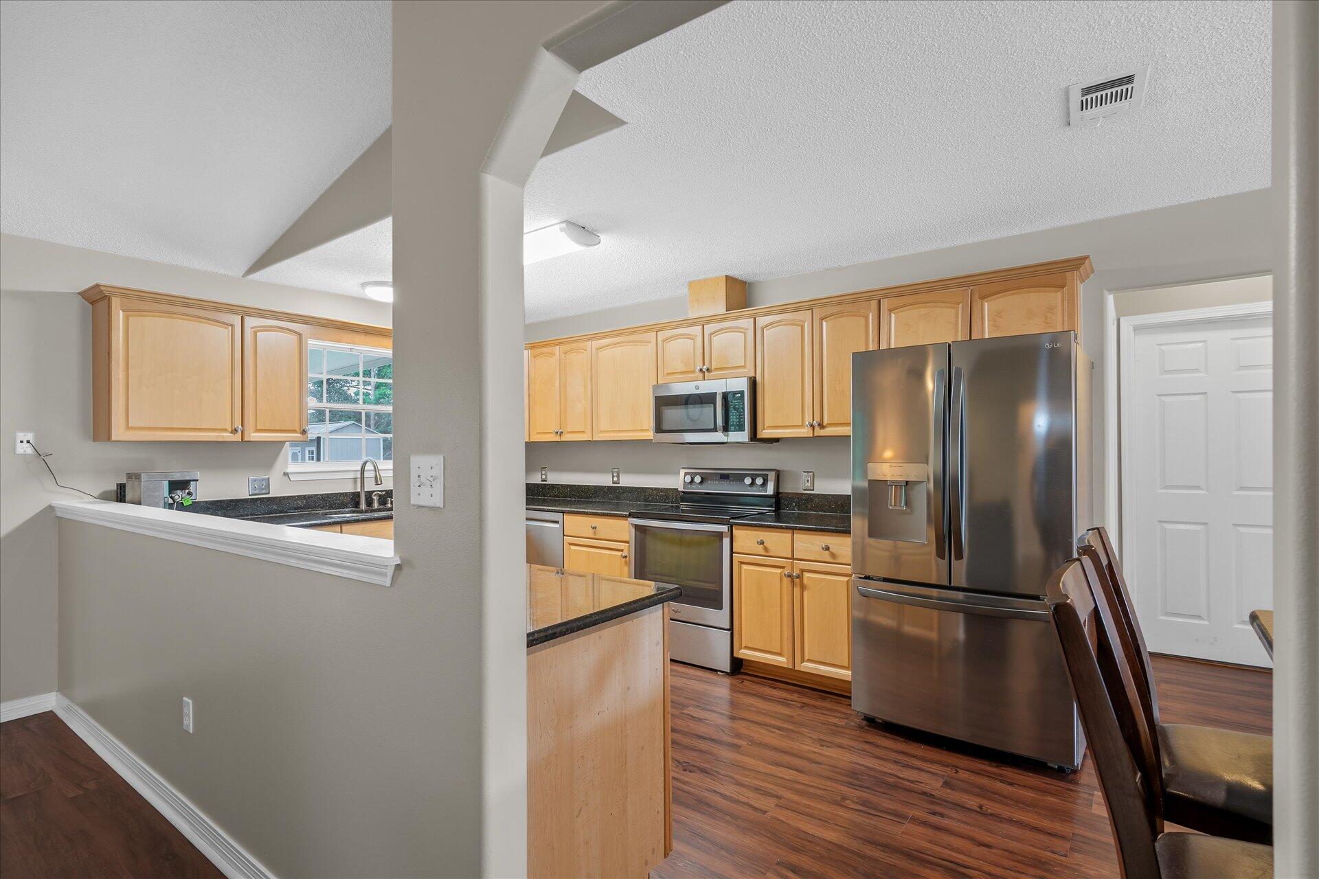 HOLLEY BY THE SEA - Residential