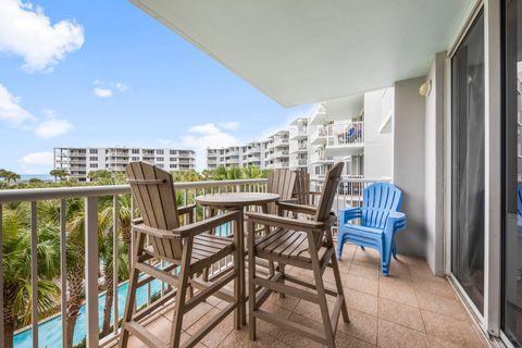 A home in Fort Walton Beach