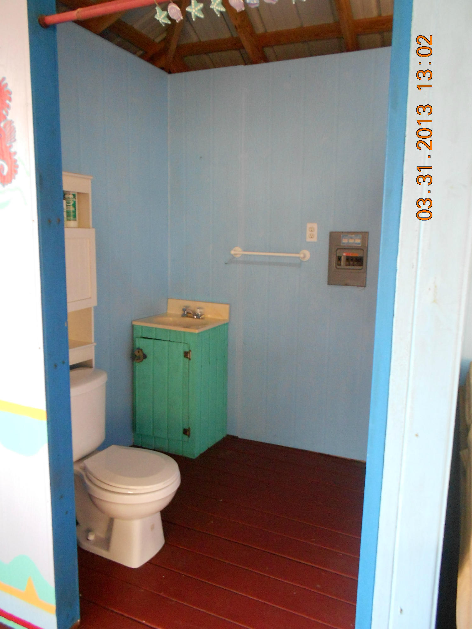 ELLIOTTS POINT 7TH ADDN - Residential Lease