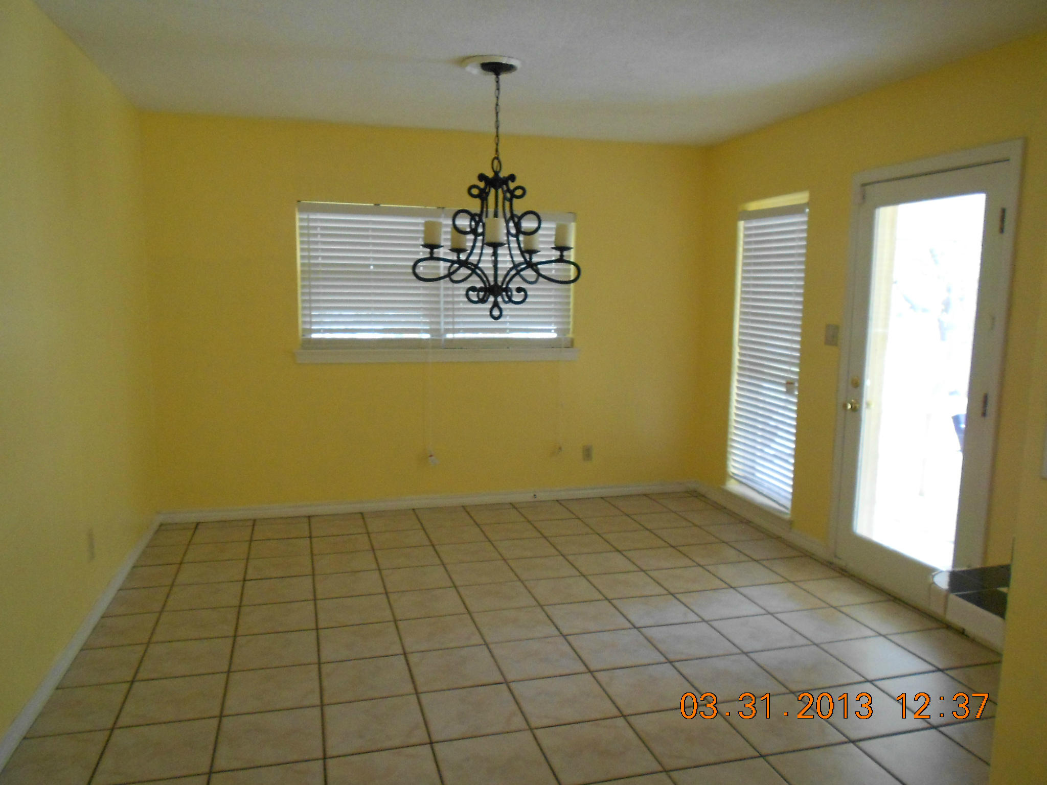 ELLIOTTS POINT 7TH ADDN - Residential Lease