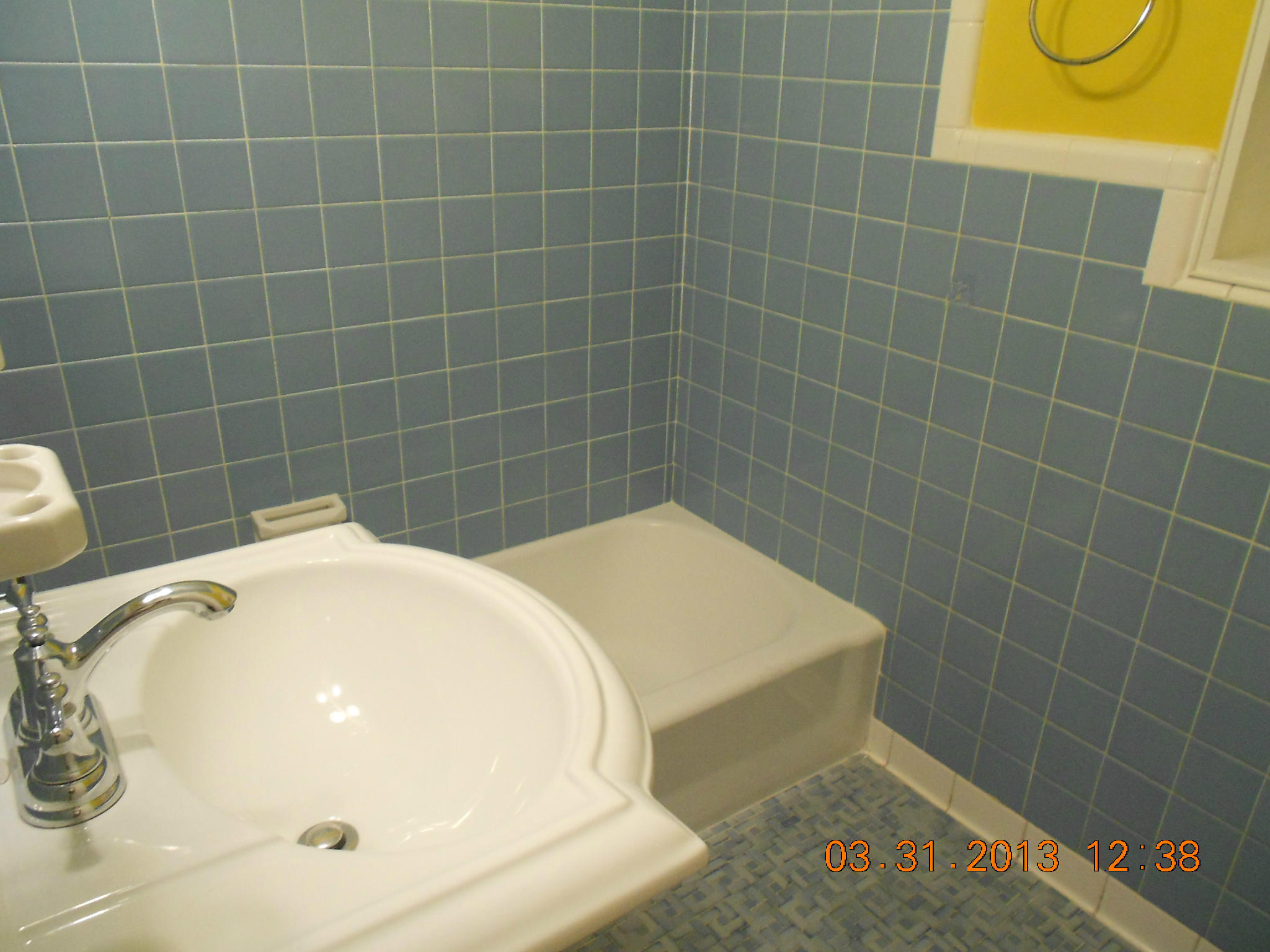 ELLIOTTS POINT 7TH ADDN - Residential Lease