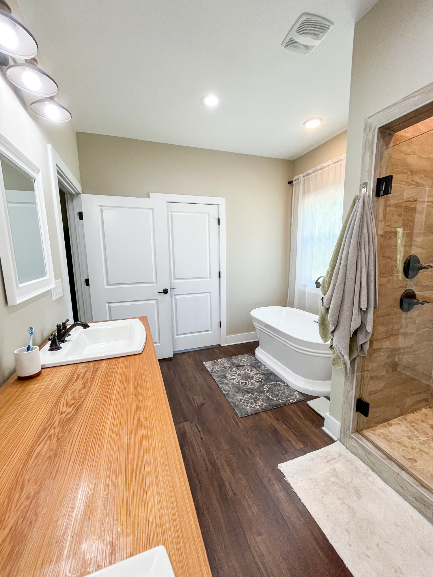 NO RECORDED SUBDIVISION - Residential
