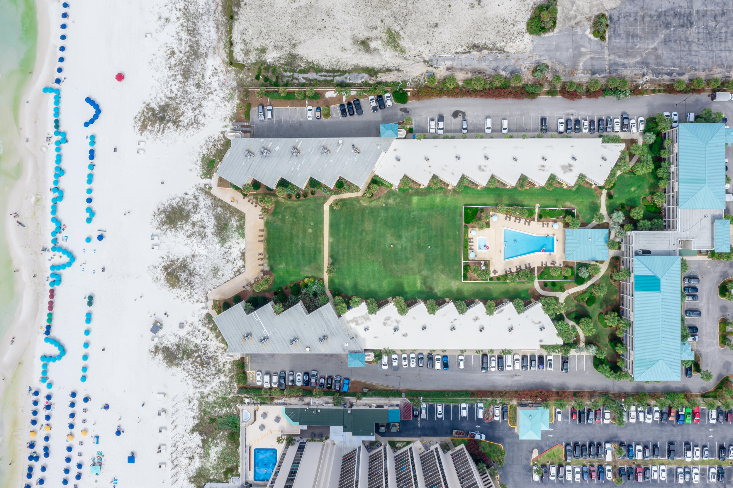 SILVER DUNES CONDO - Residential