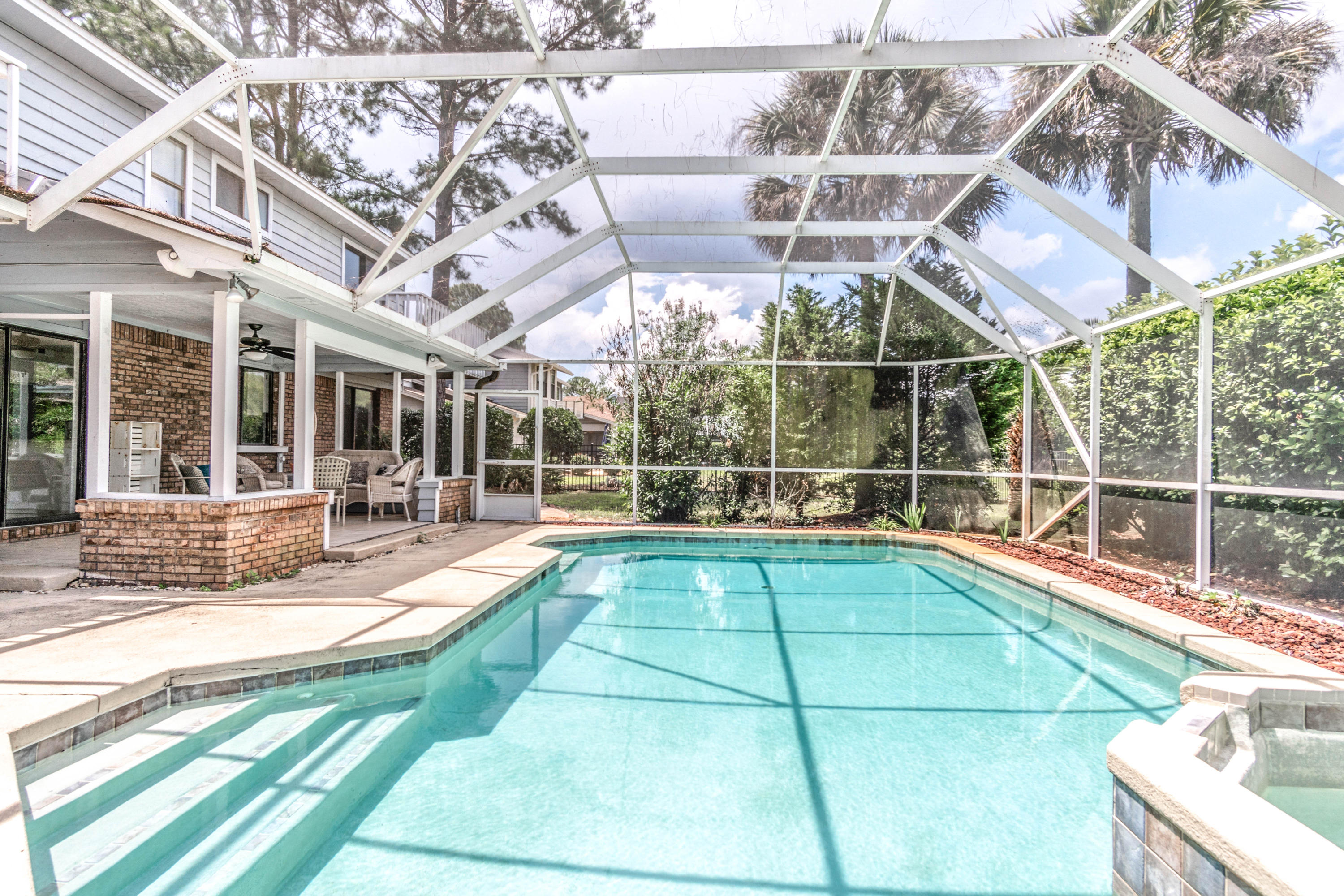 ST ANDREWS EAST BLUEWATER BAY - Residential