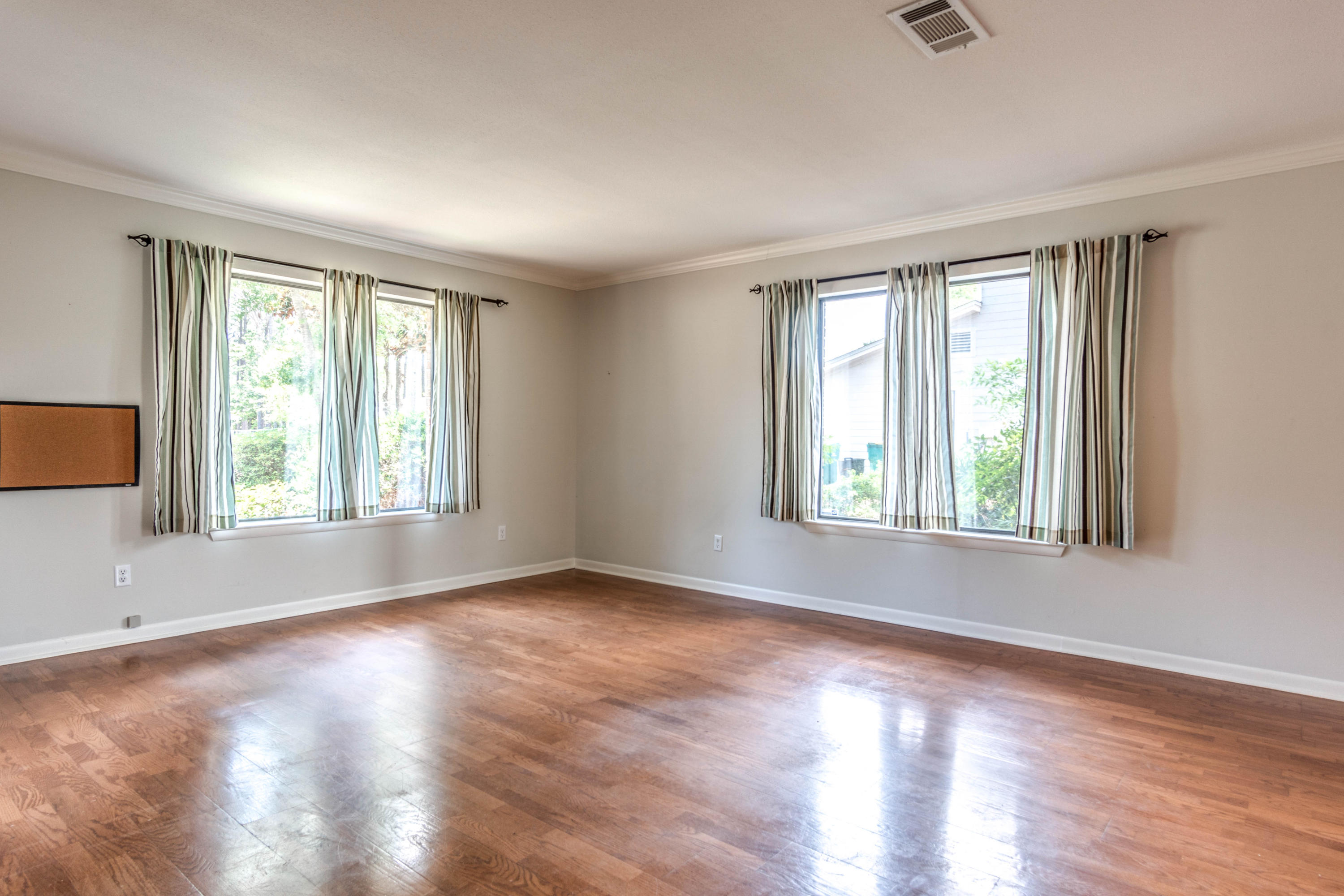 ST ANDREWS EAST BLUEWATER BAY - Residential