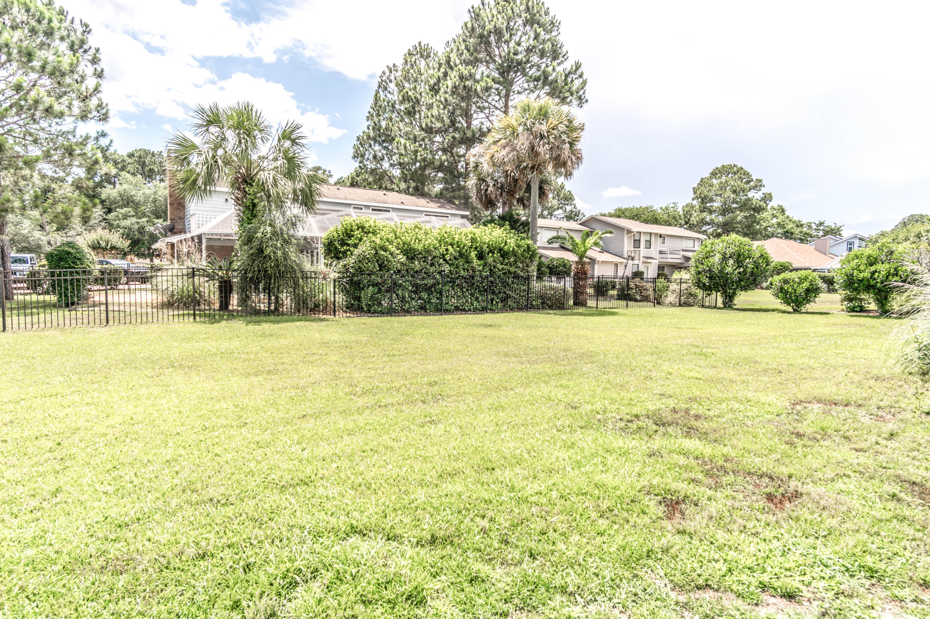 ST ANDREWS EAST BLUEWATER BAY - Residential