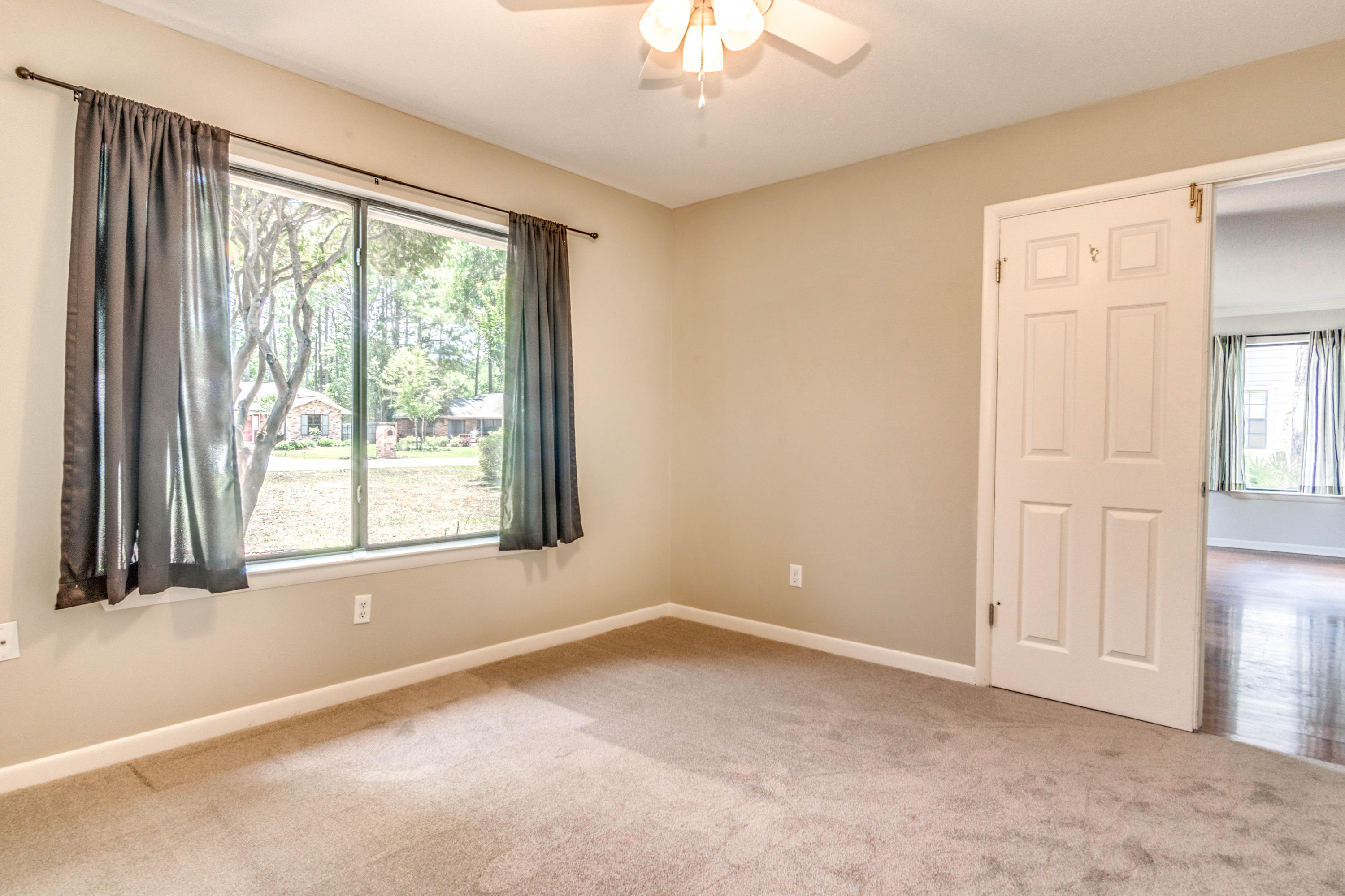 ST ANDREWS EAST BLUEWATER BAY - Residential