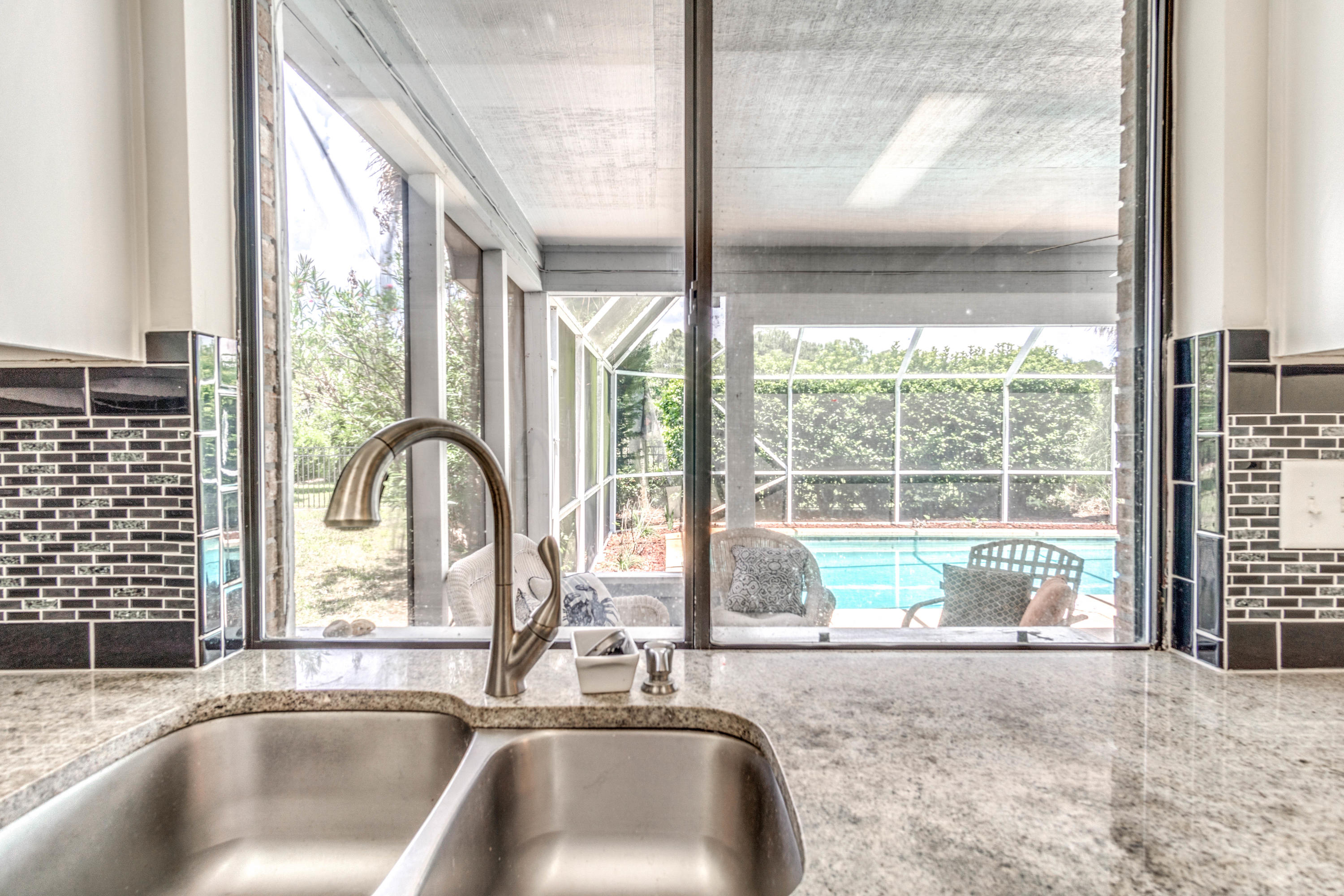 ST ANDREWS EAST BLUEWATER BAY - Residential