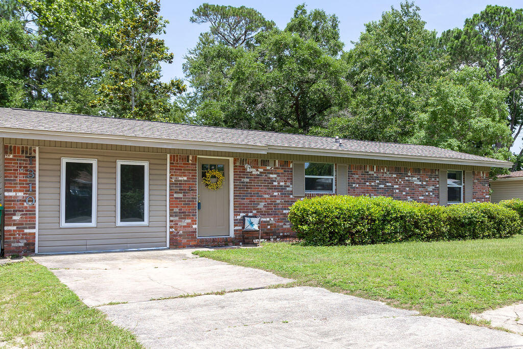 SHERRY WOODS - Residential