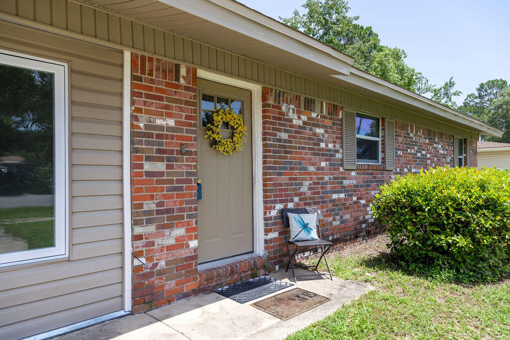 SHERRY WOODS - Residential