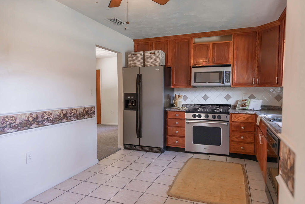 SHERRY WOODS - Residential