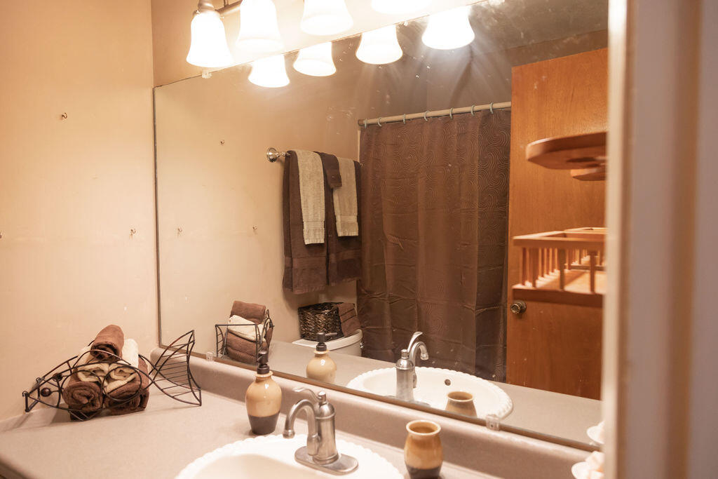 SHERRY WOODS - Residential