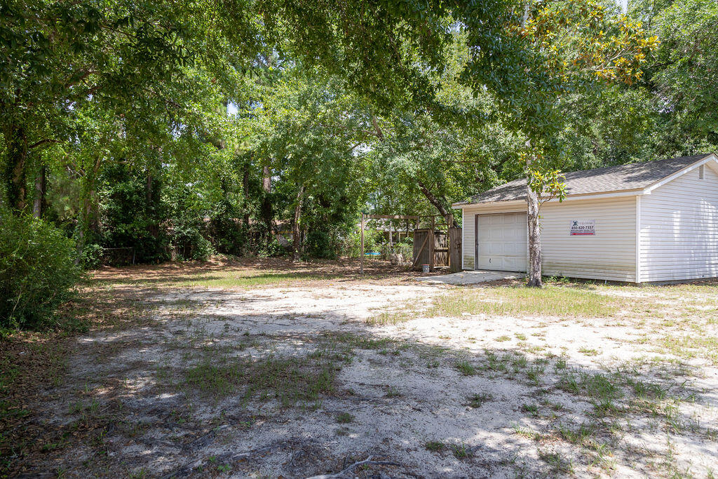 SHERRY WOODS - Residential