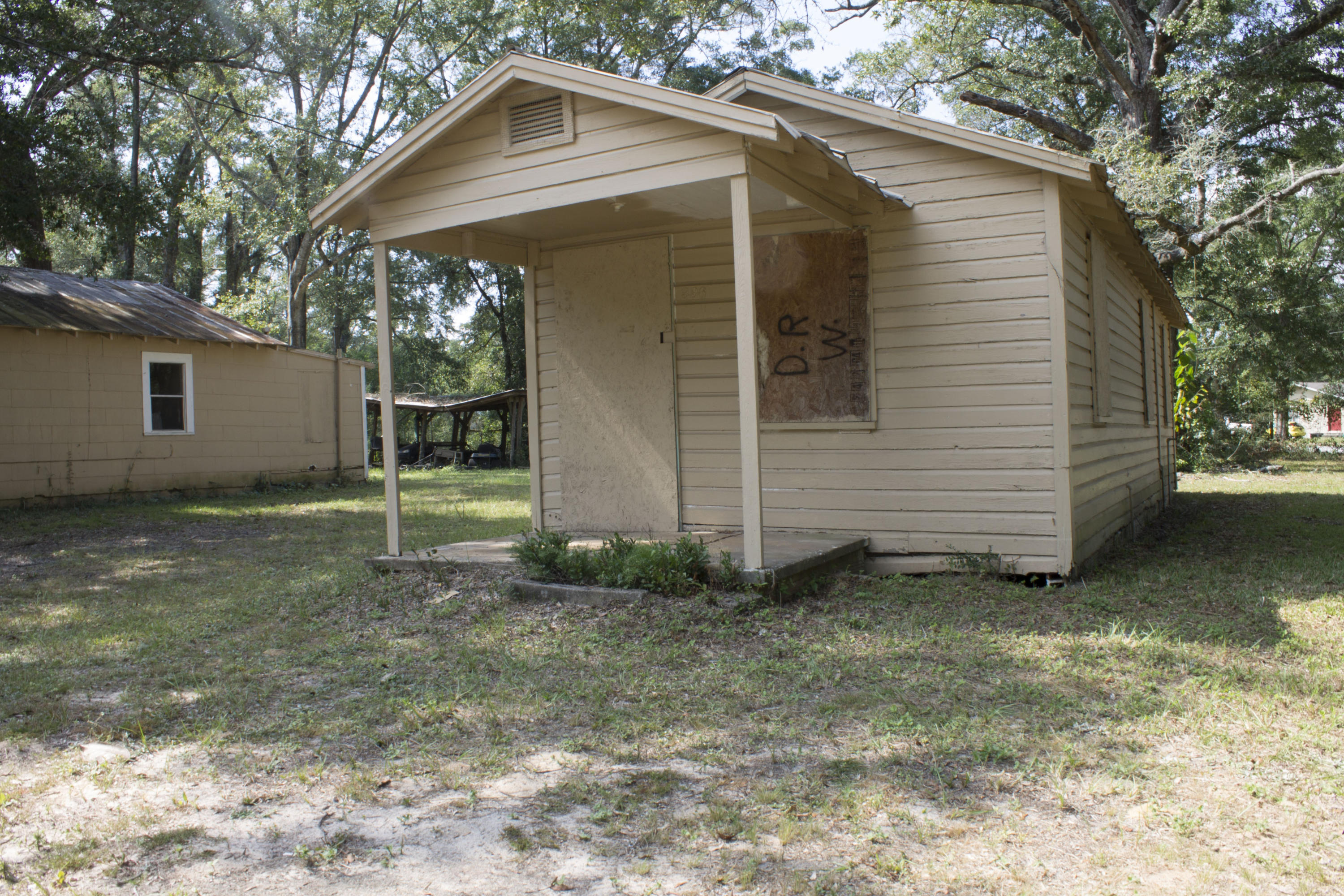 CRESTVIEW - Residential