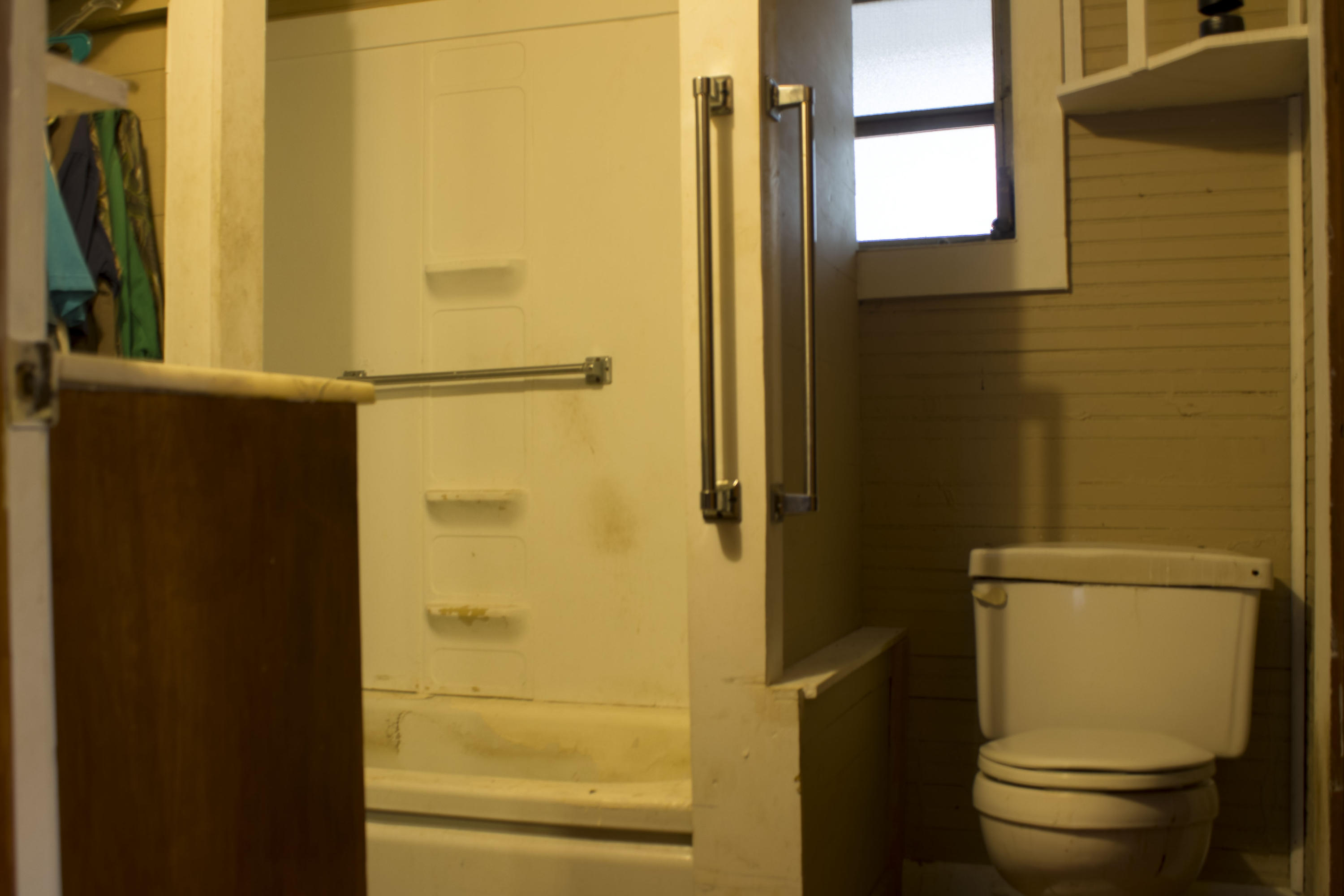 CRESTVIEW - Residential