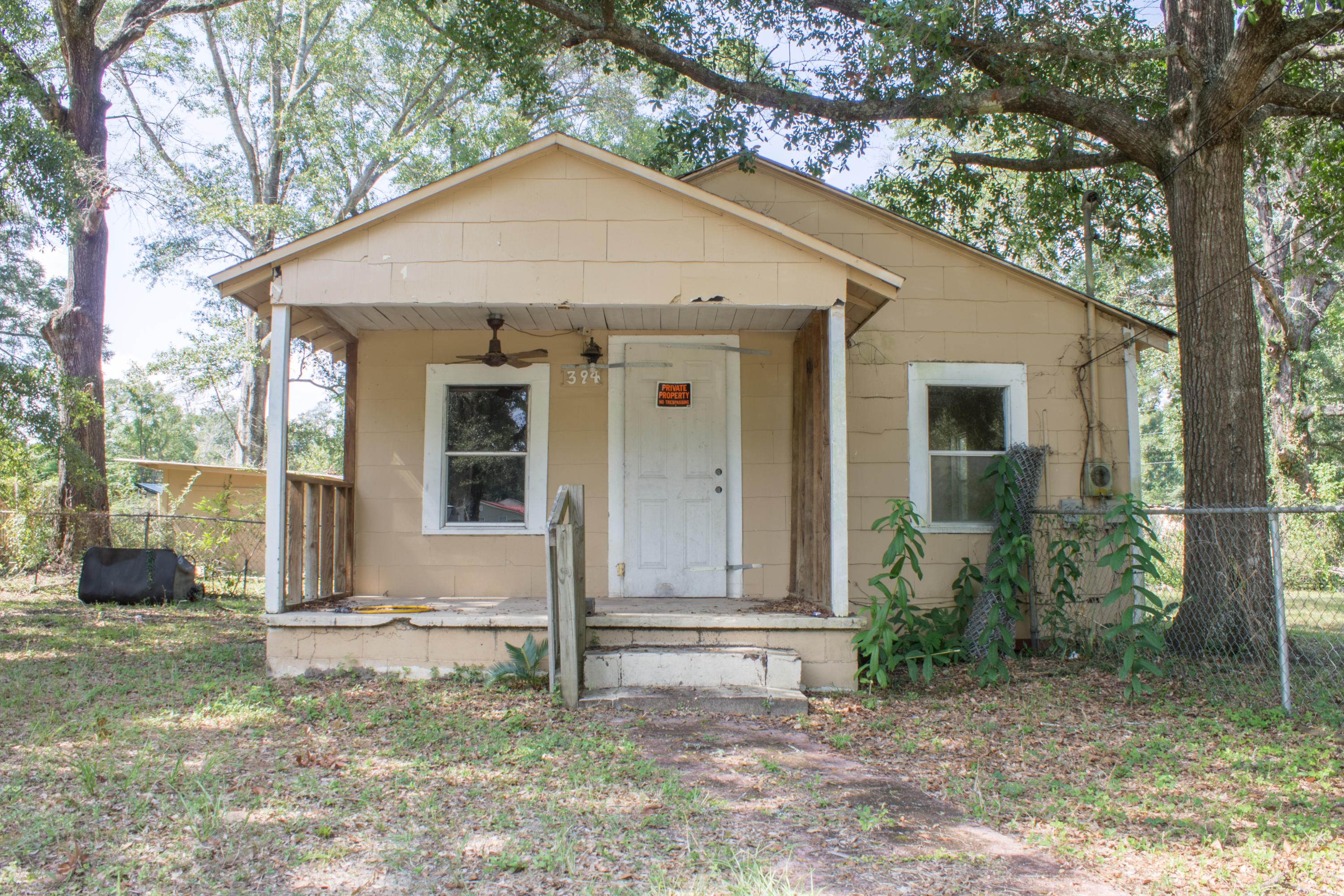 CRESTVIEW - Residential