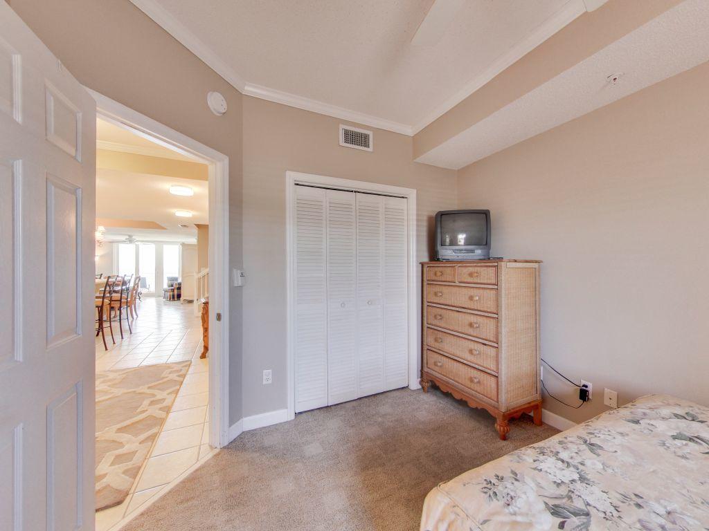 Inn at Crystal BeachSummerchase Condo - Residential