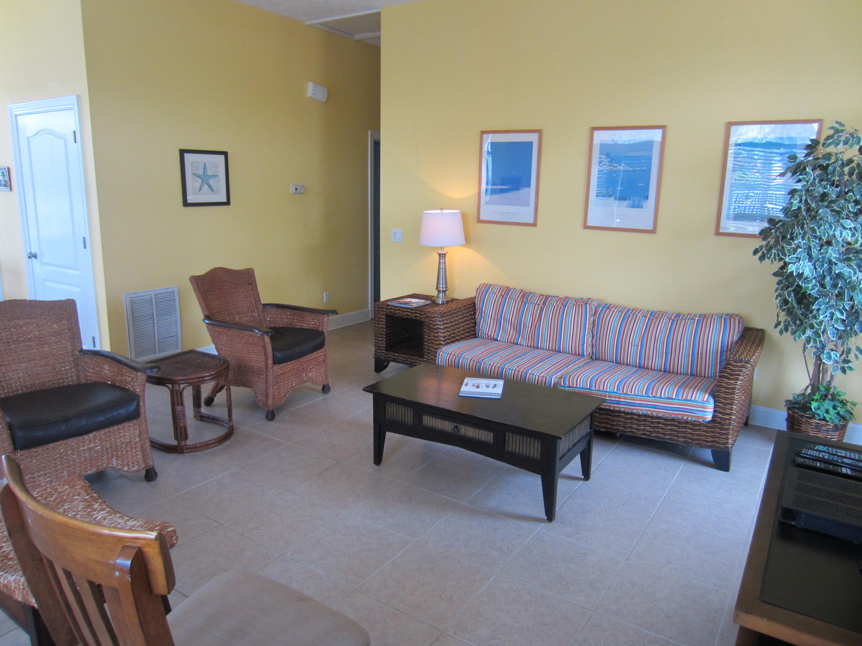 MARAVILLA COTTAGES - Residential