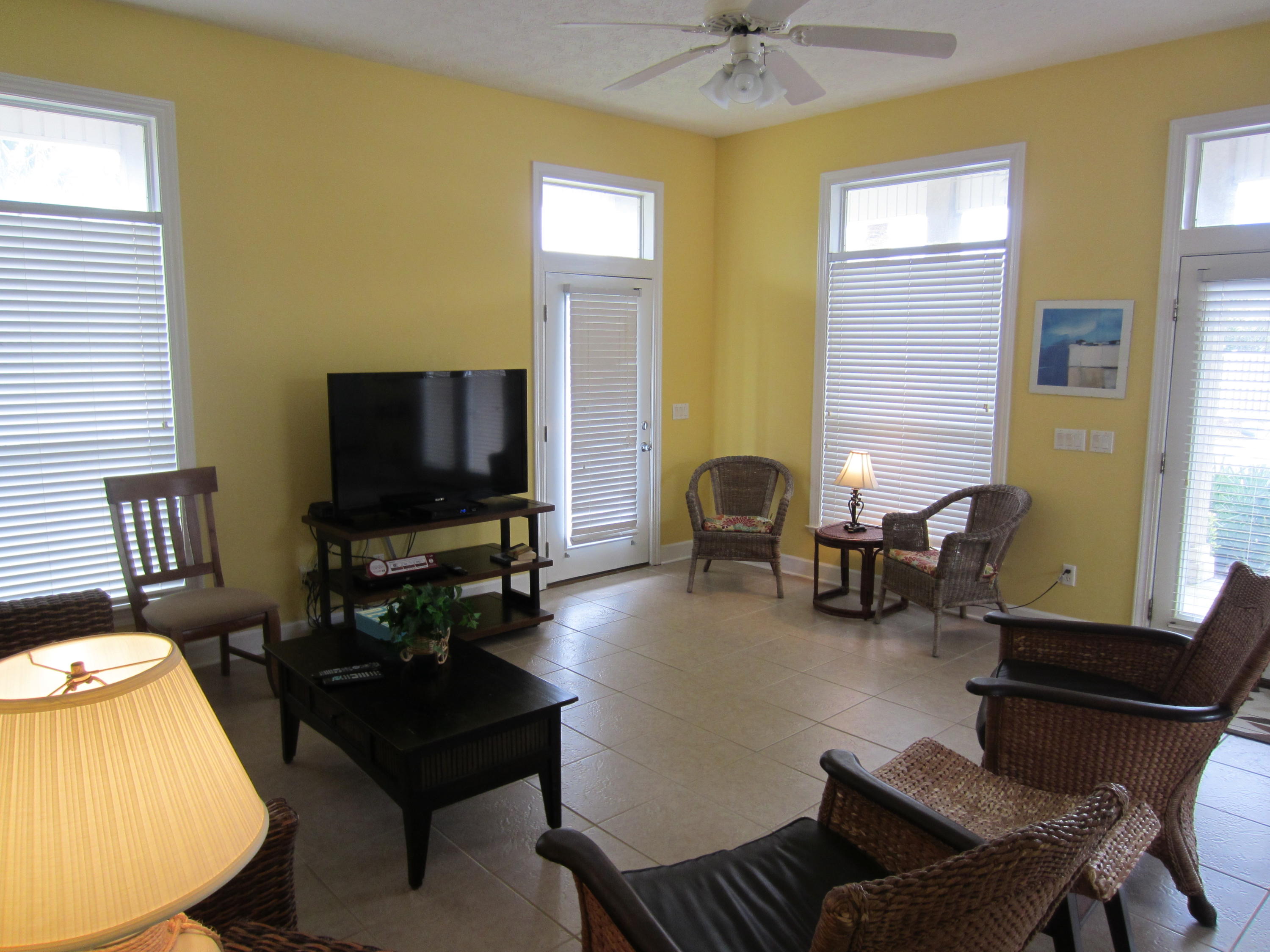 MARAVILLA COTTAGES - Residential