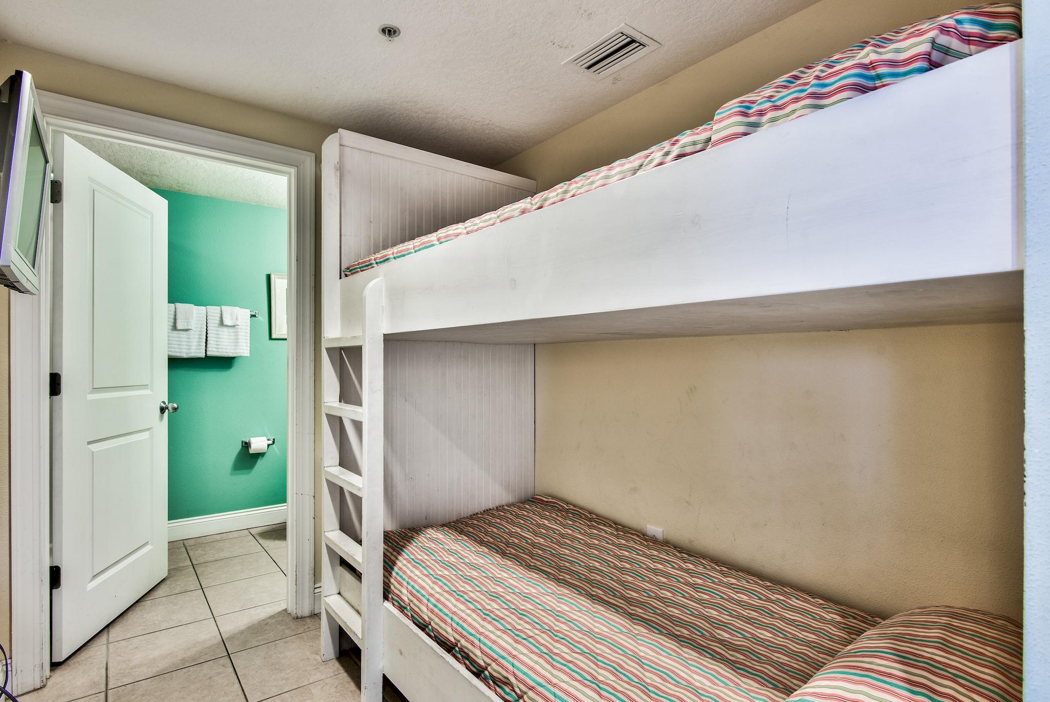 PALAZZO CONDOMINIUM - Residential