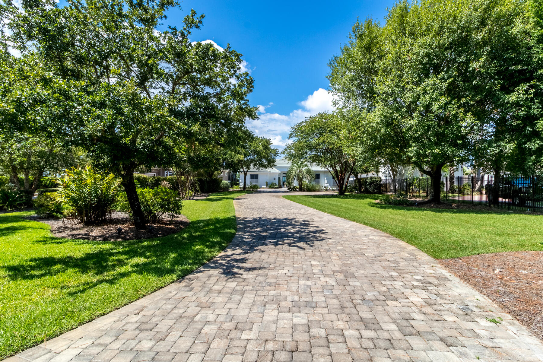 HIGH PINES - Residential