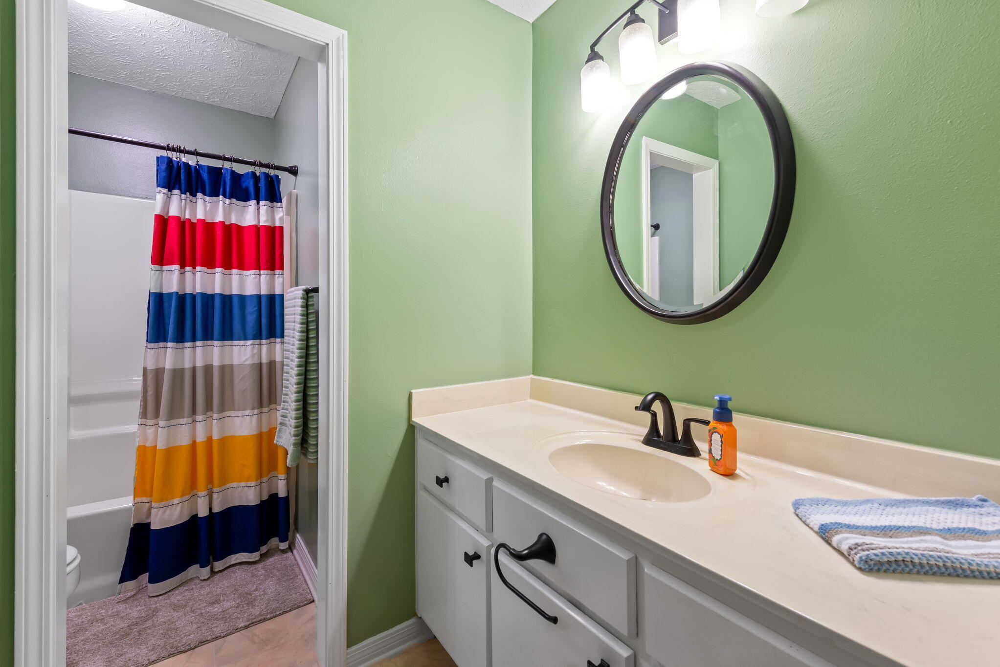 TOM KING ESTATES - Residential