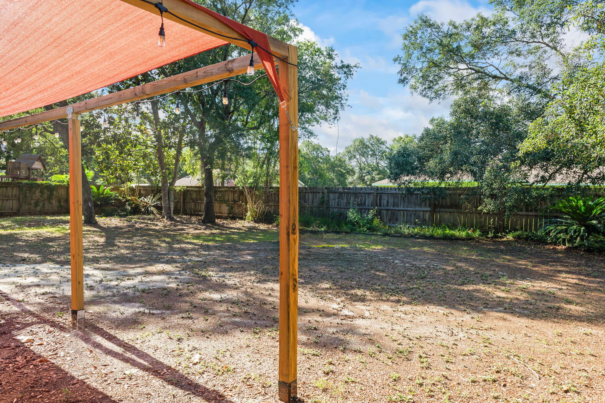 TOM KING ESTATES - Residential