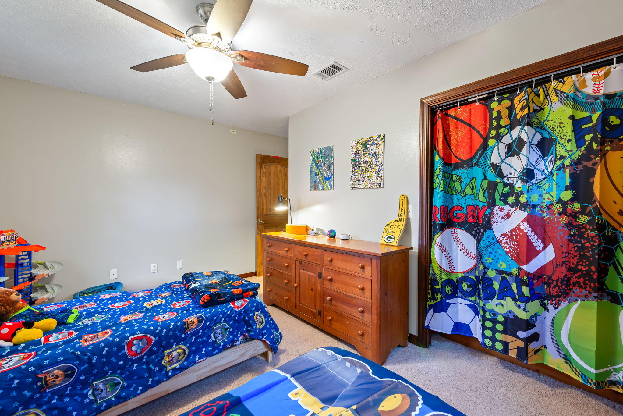 TOM KING ESTATES - Residential